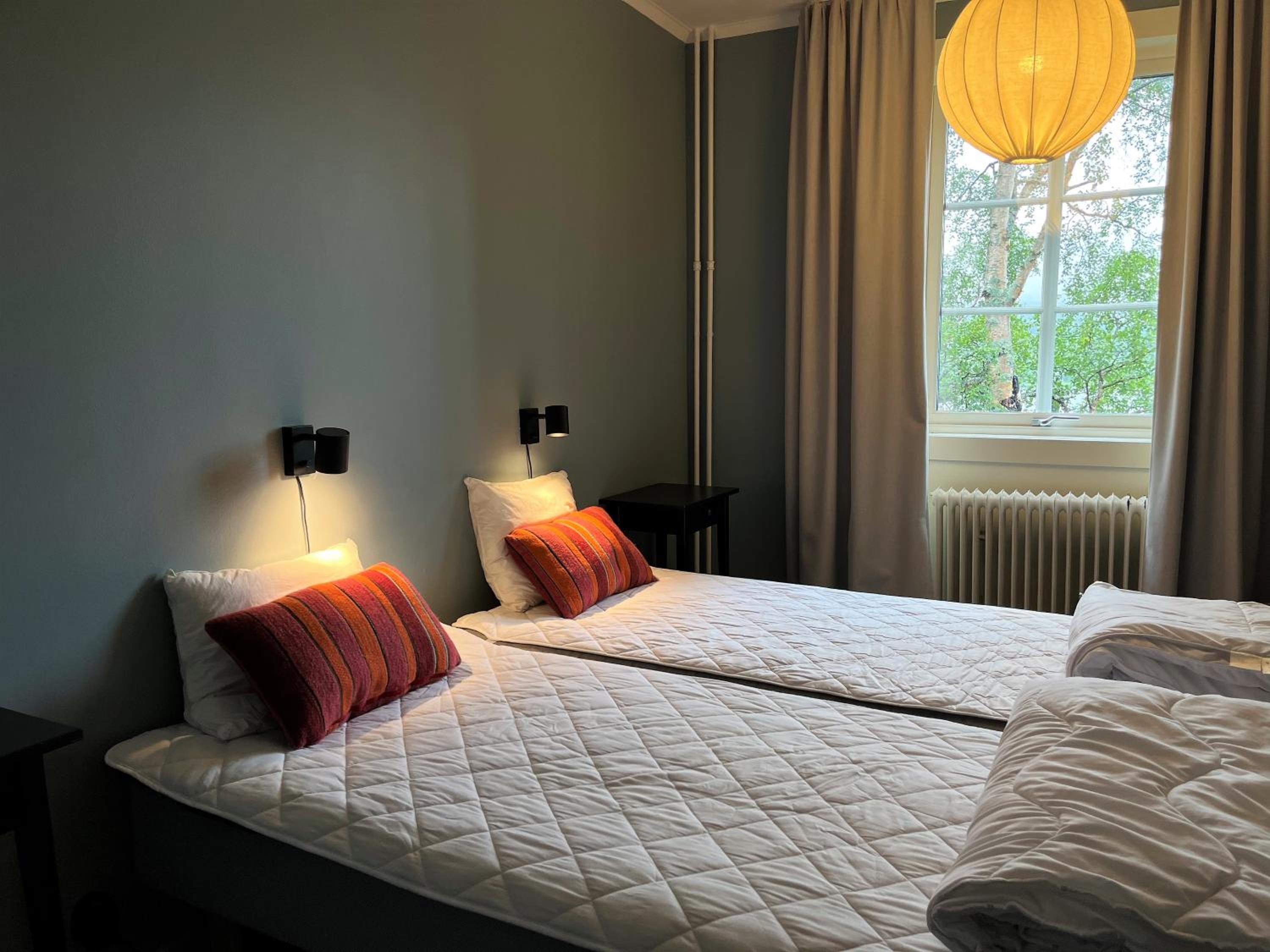 Double Room with Shared Bathroom photo 1