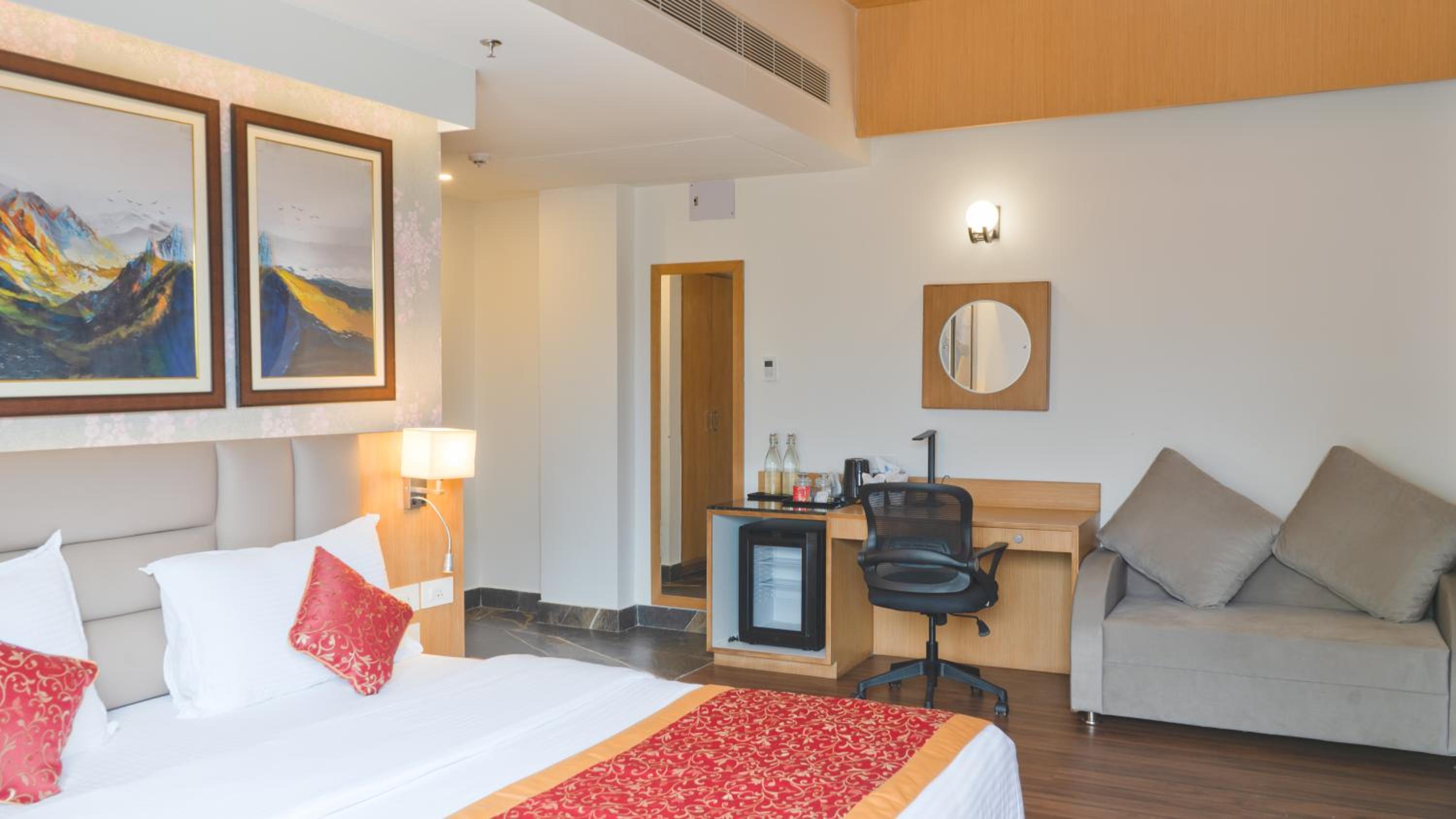 Deluxe Room - Photo 4
