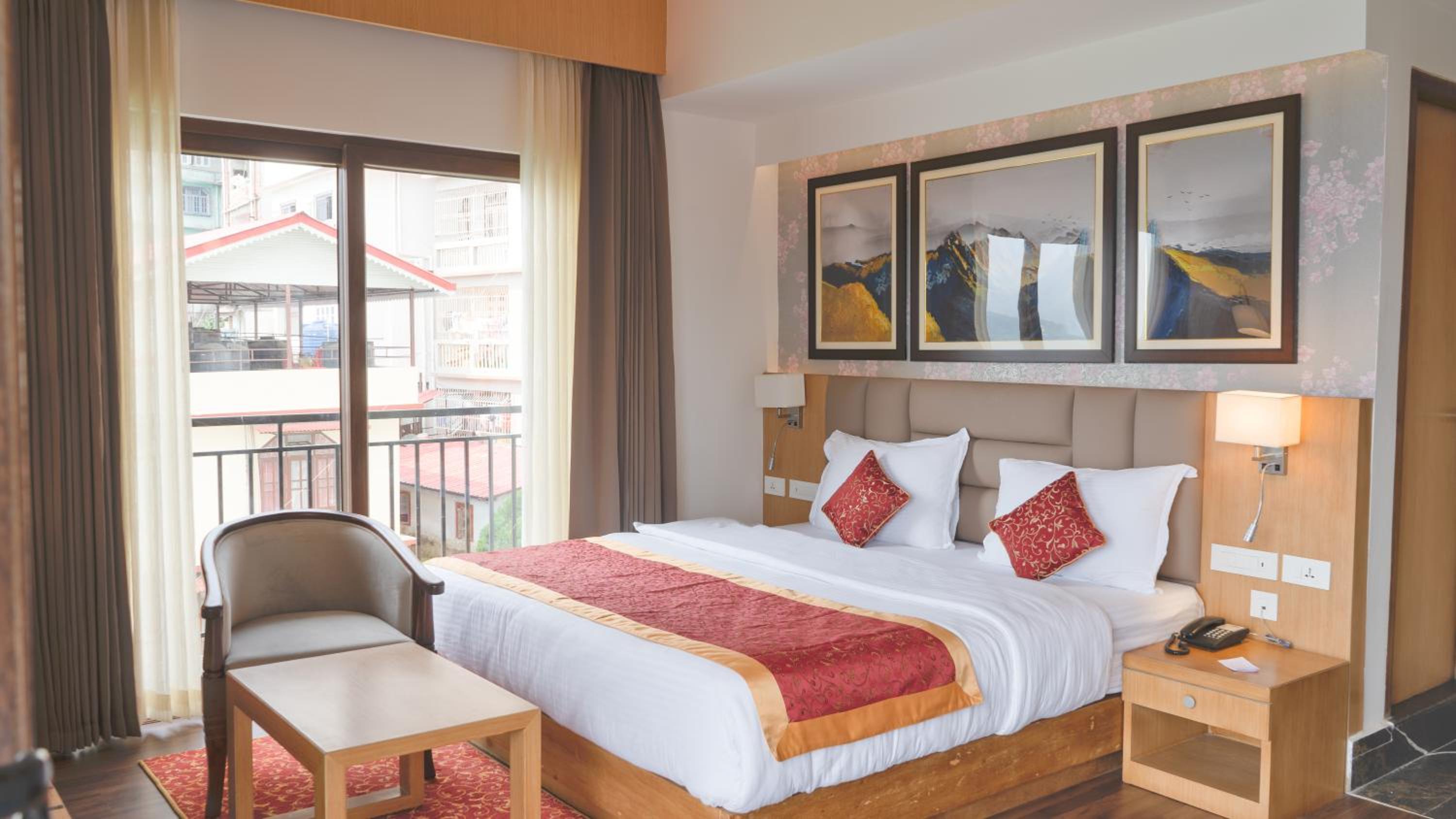 Deluxe Room with Valley View - Photo 2