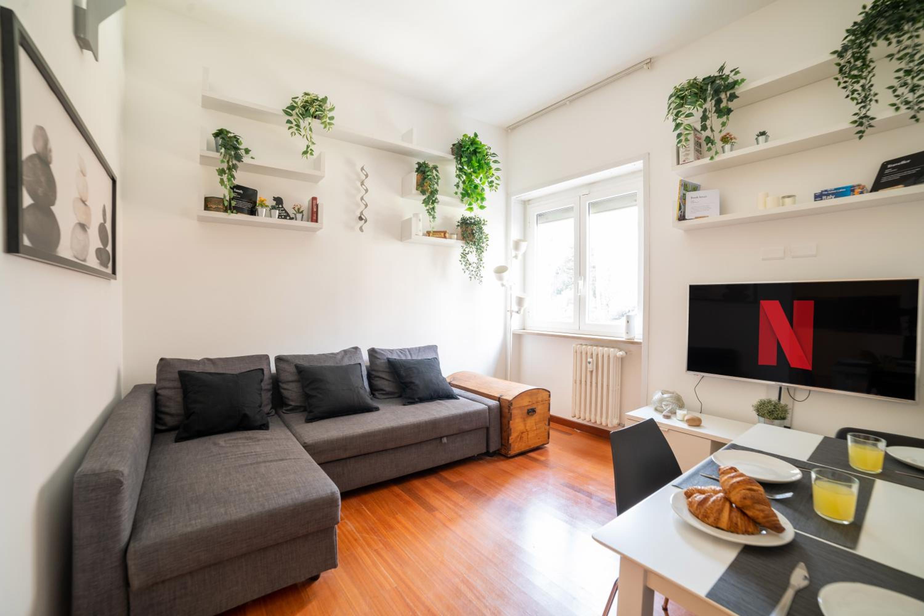 One-Bedroom Apartment