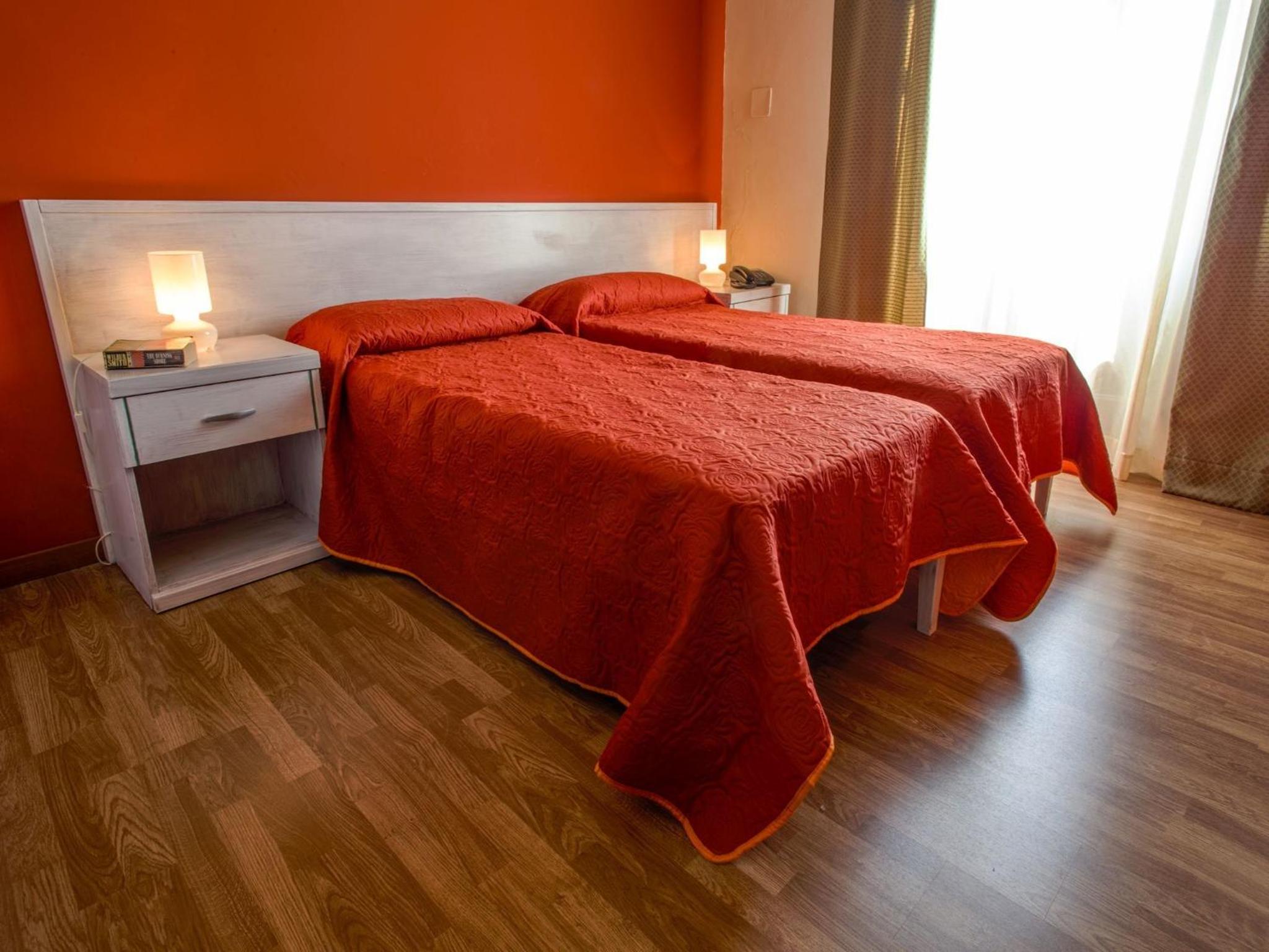 Double Room - Photo 3