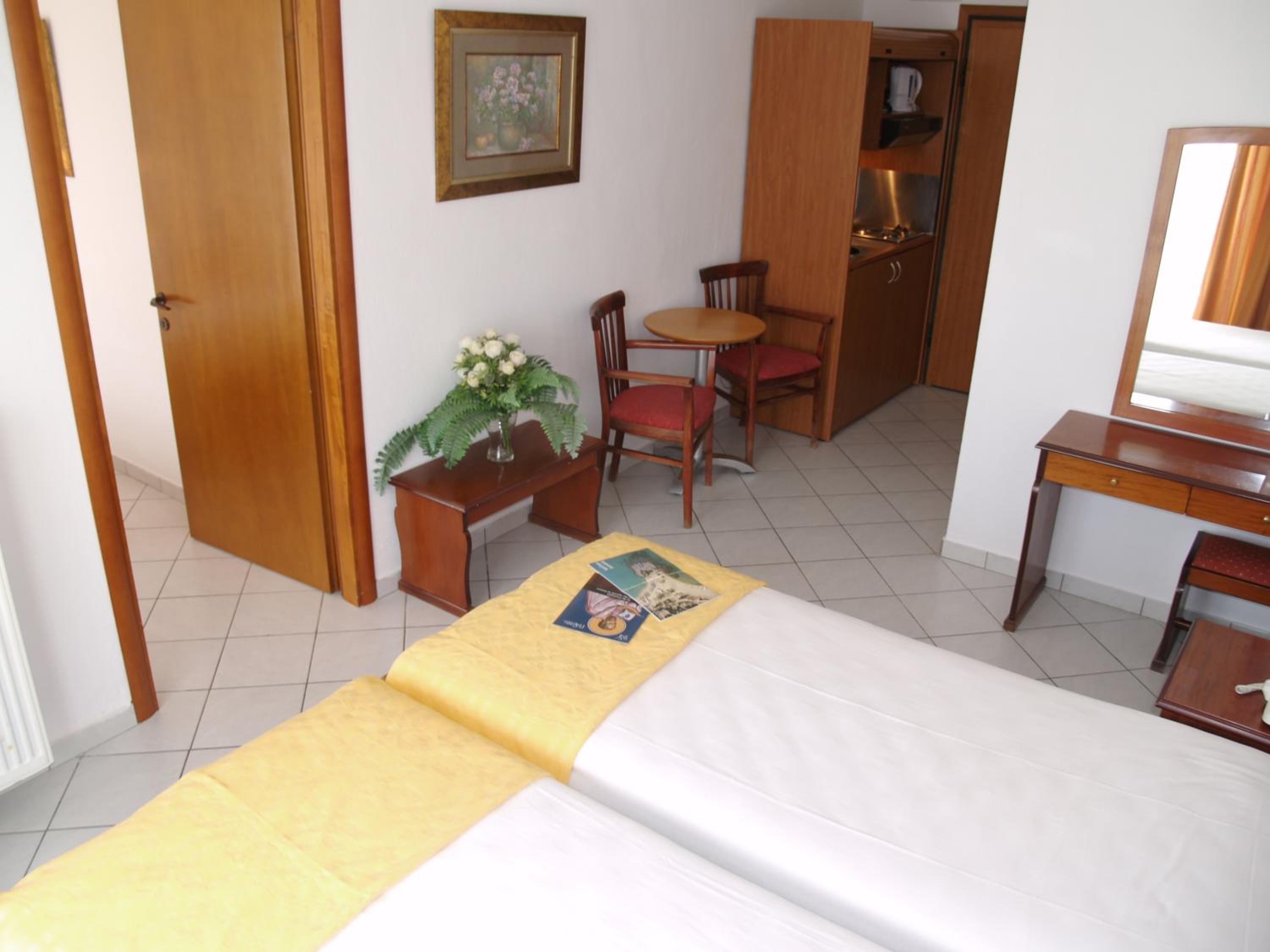 Two-Bedroom Apartment (4 Adults) - Photo 3