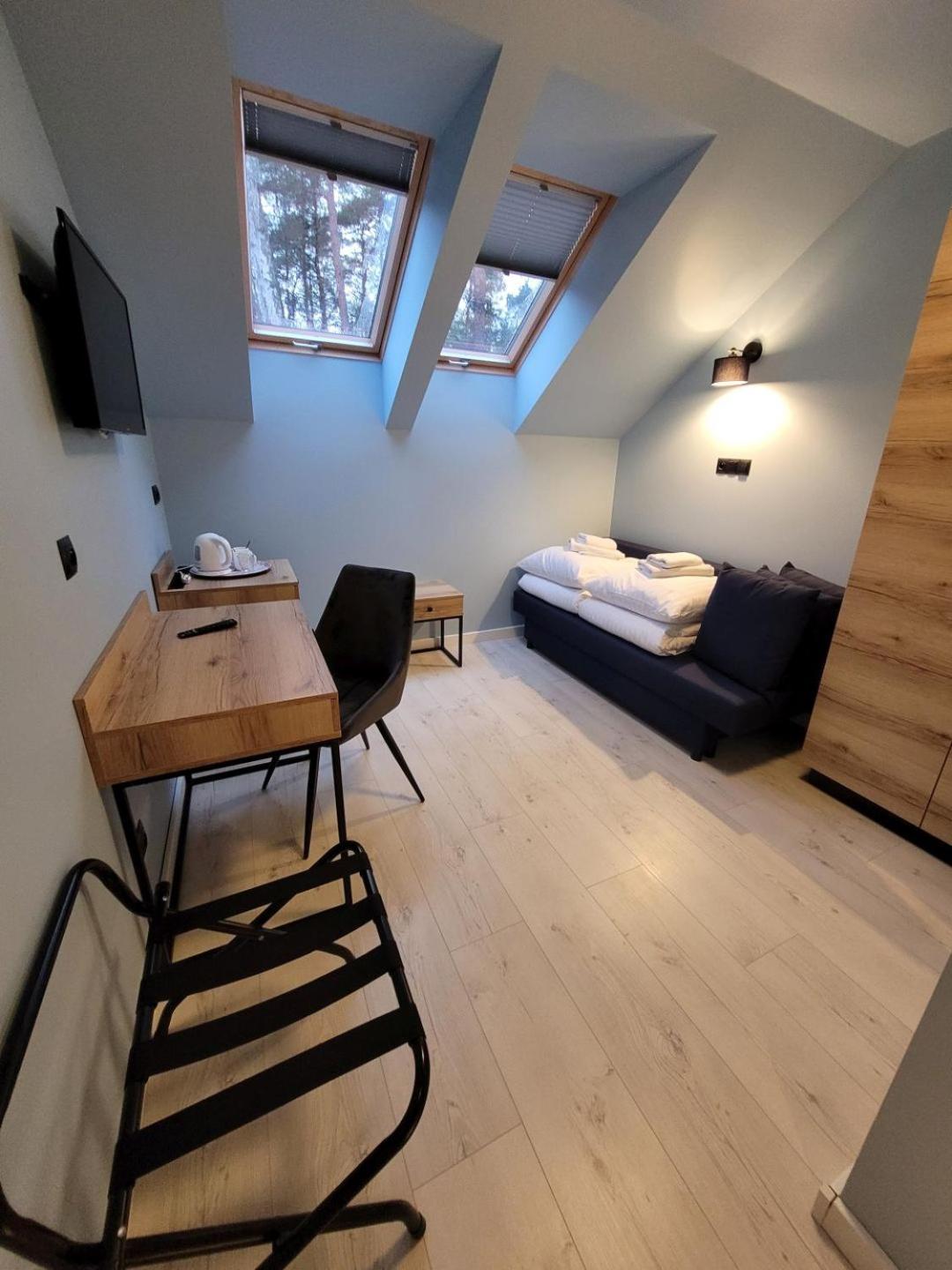 Budget Double Room - Photo 5