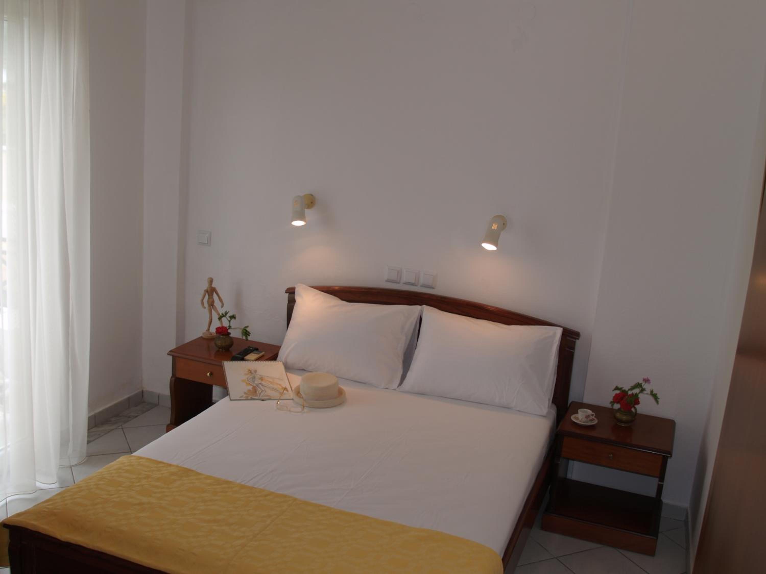 Two-Bedroom Apartment (4 Adults) - Photo 2