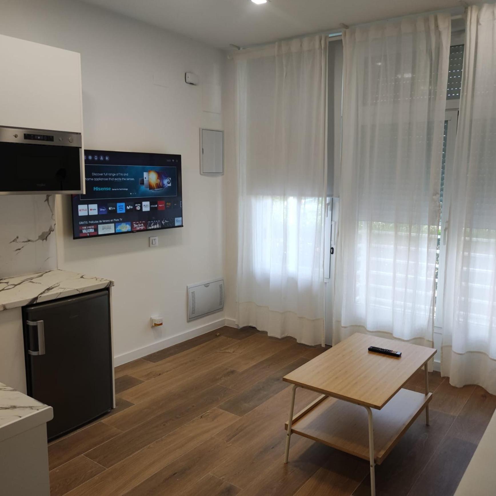 One-Bedroom Apartment photo 3