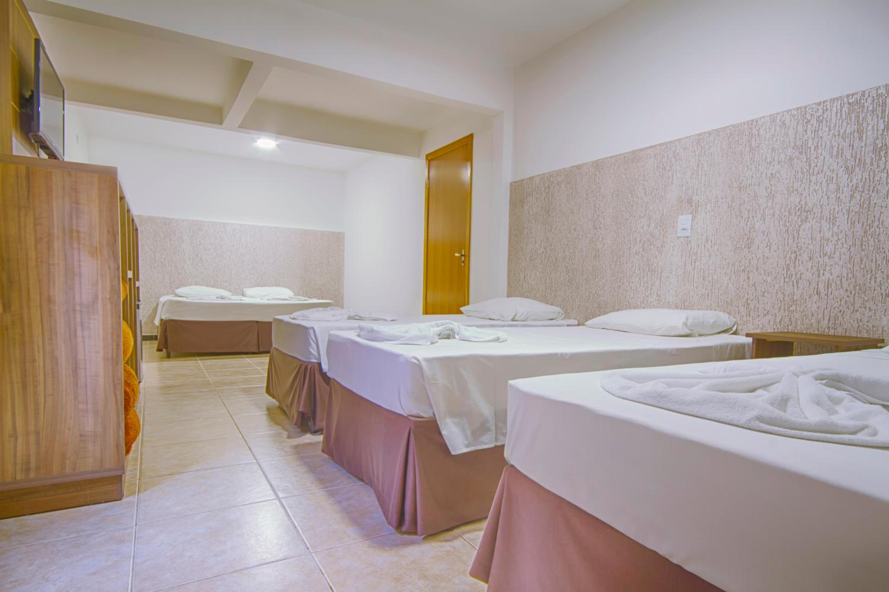 Suite (5 Adults) photo 2