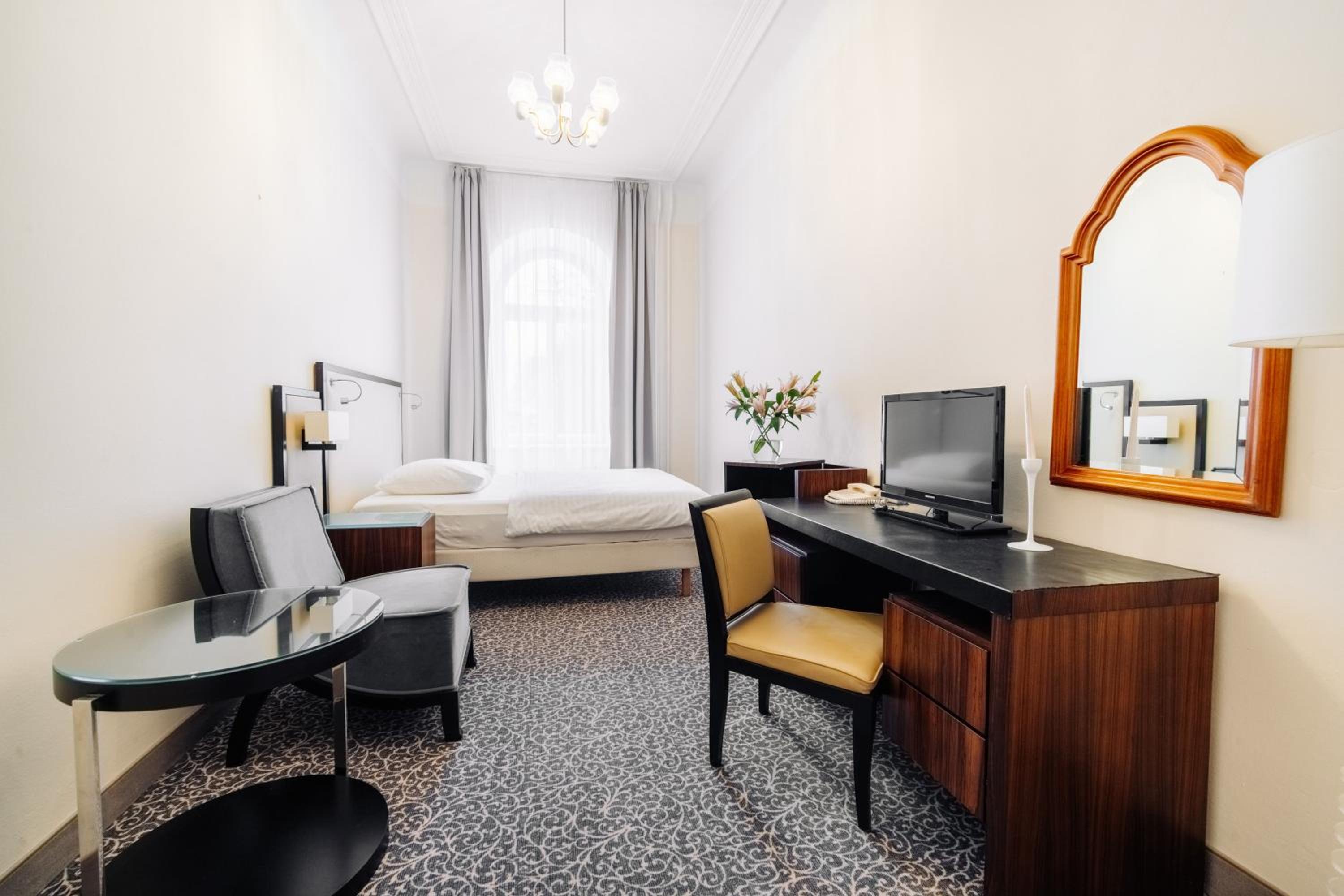 Classic Single Room