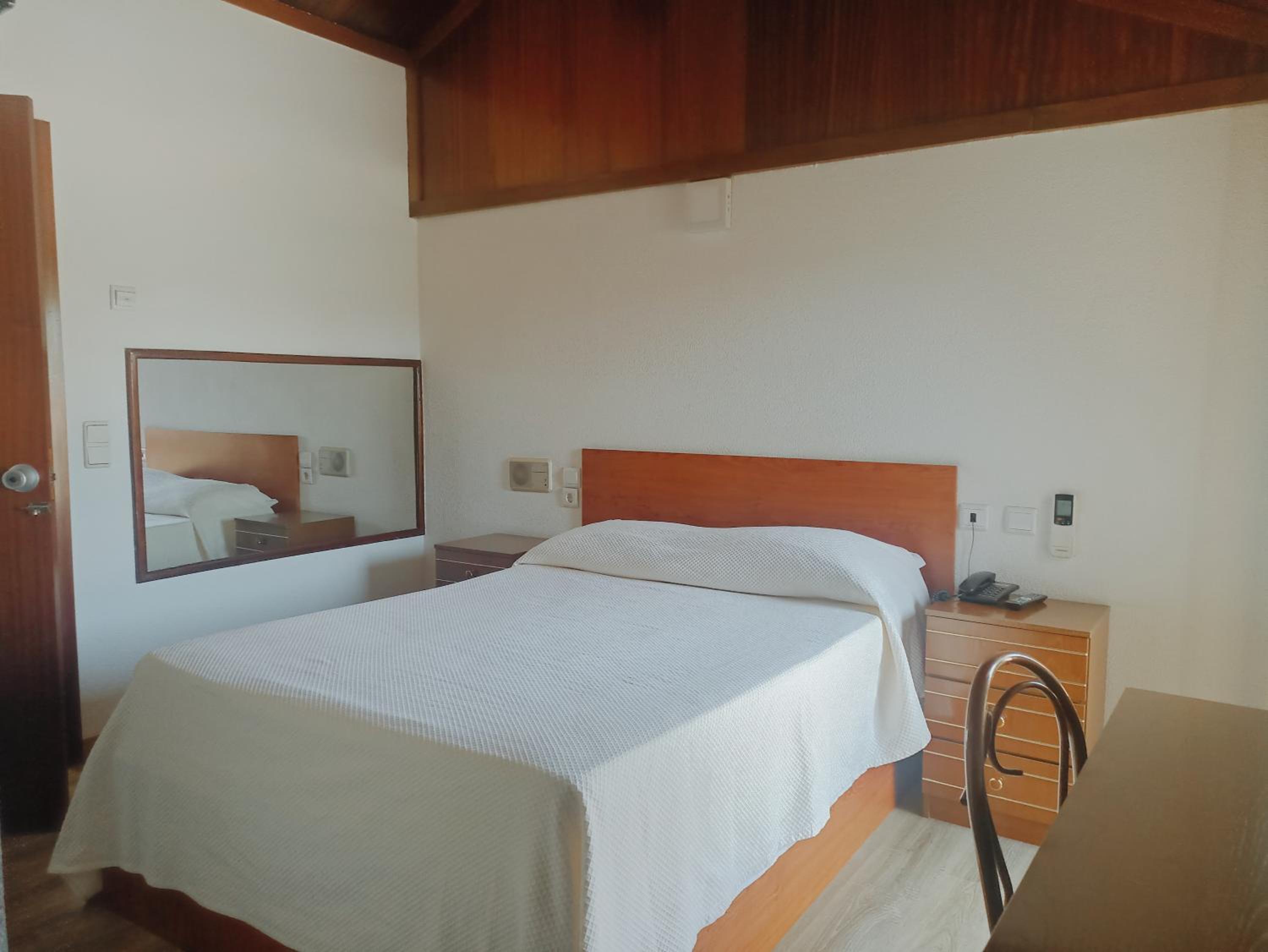 Double Room - Photo 4