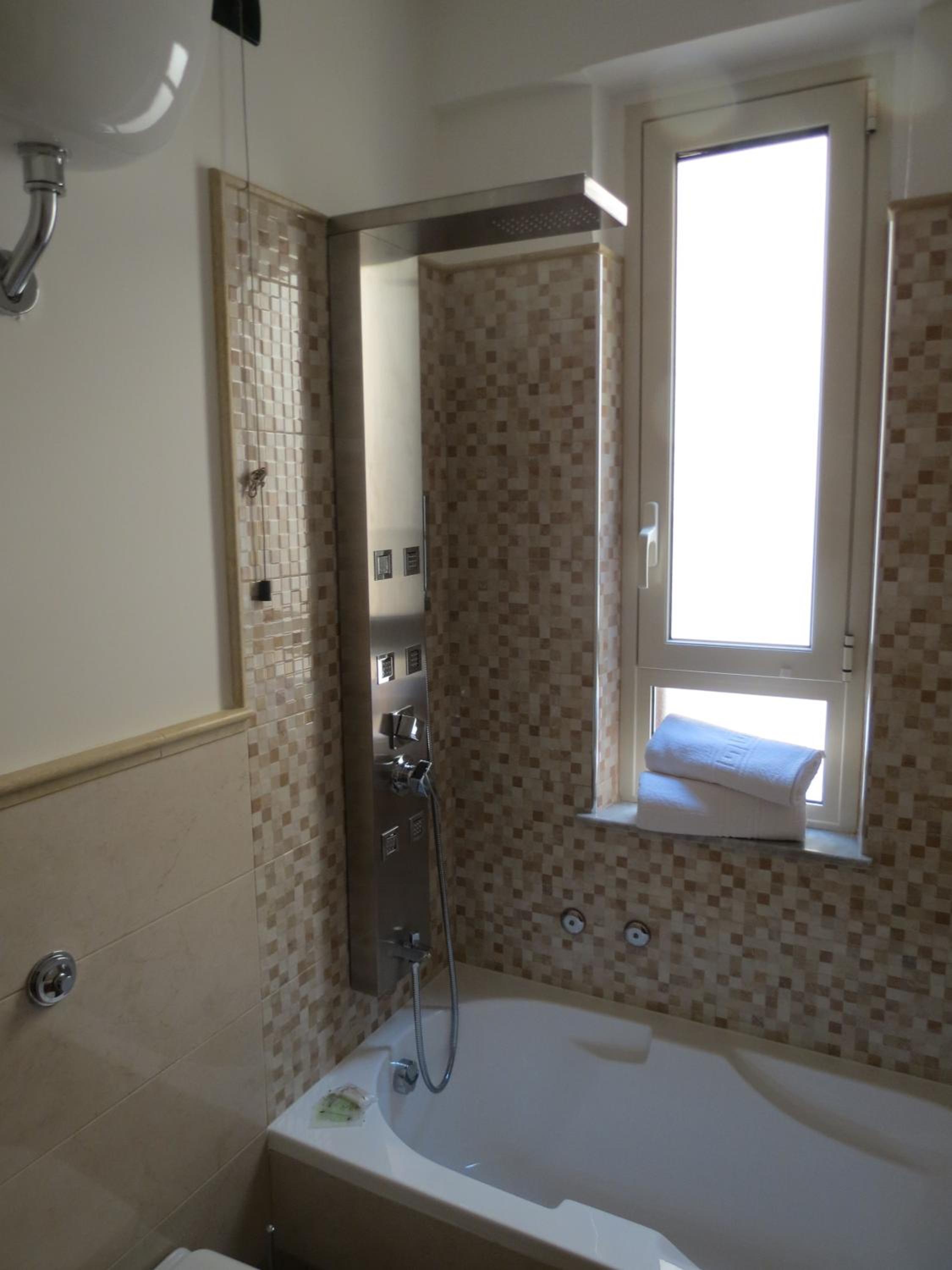 Comfort Double or Twin Room - Photo 16