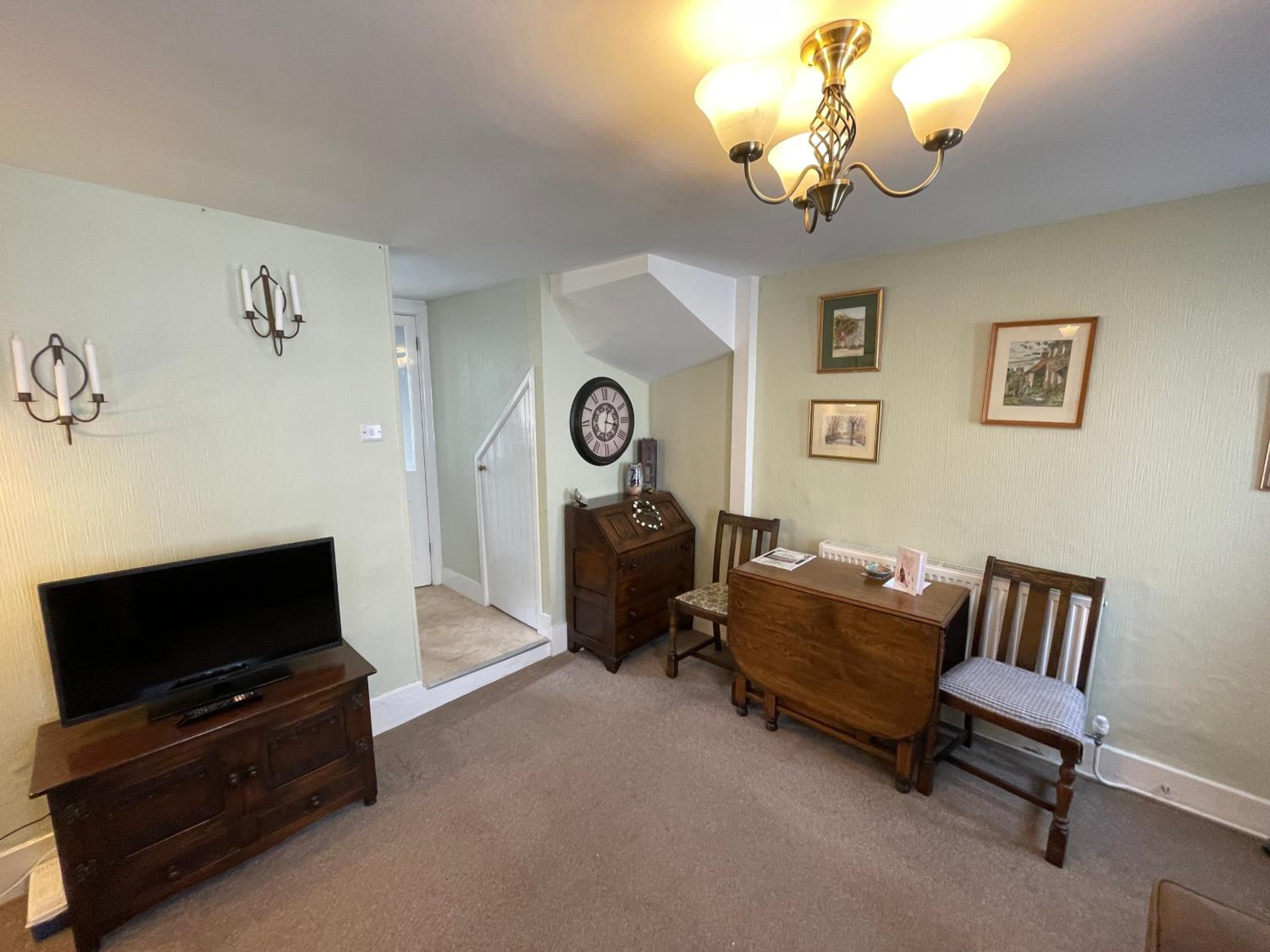 One-Bedroom House photo 1