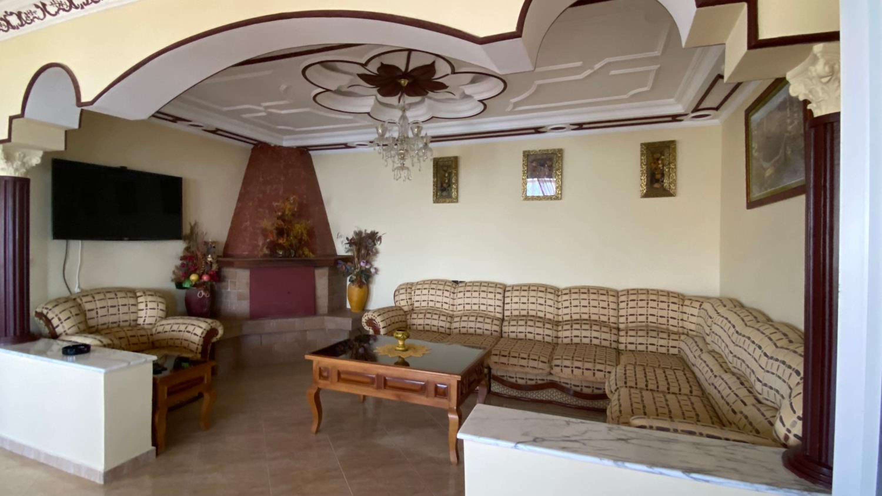 Two-Bedroom House - Photo 12