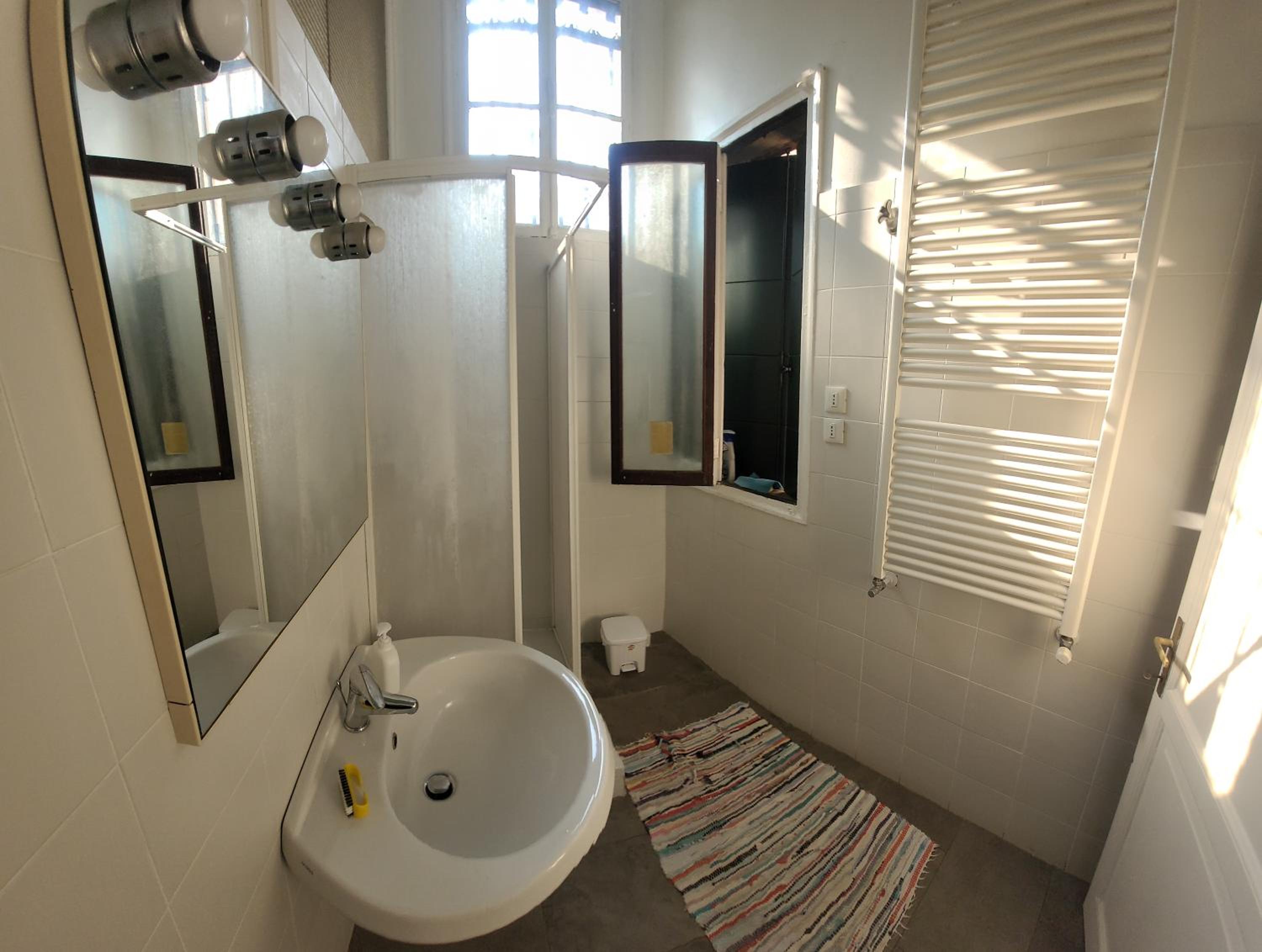 Double or Twin Room with Shared Bathroom photo 2