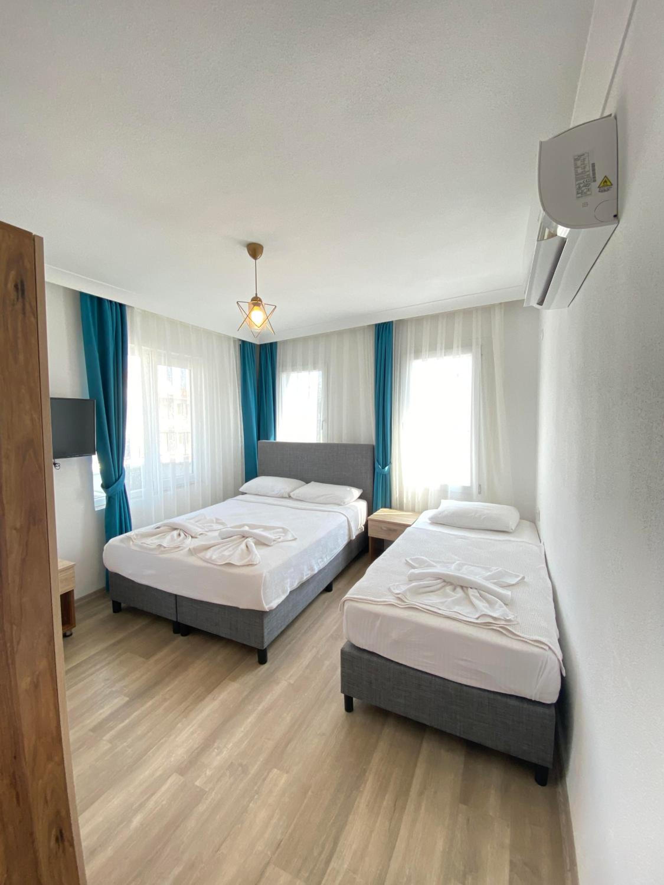 Triple Room With Balcony