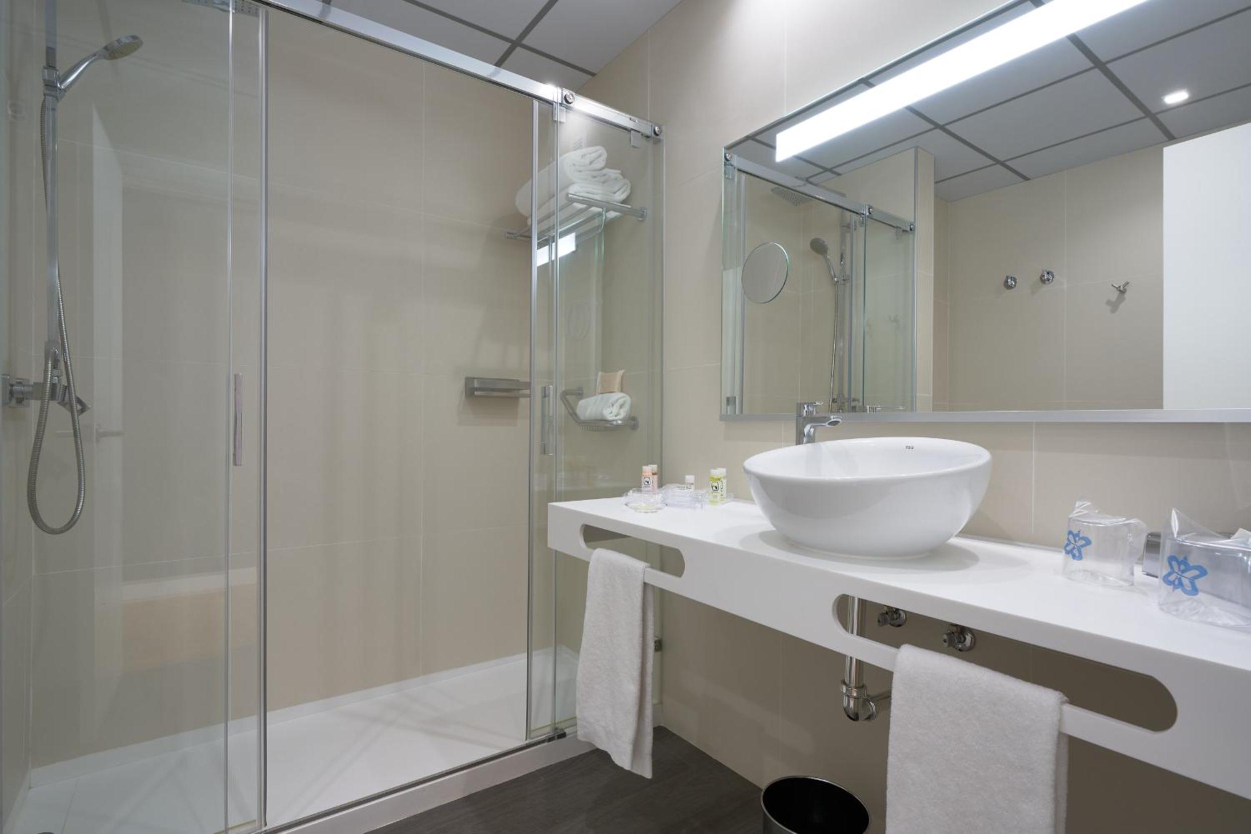 Superior Double or Twin Room - Photo 5