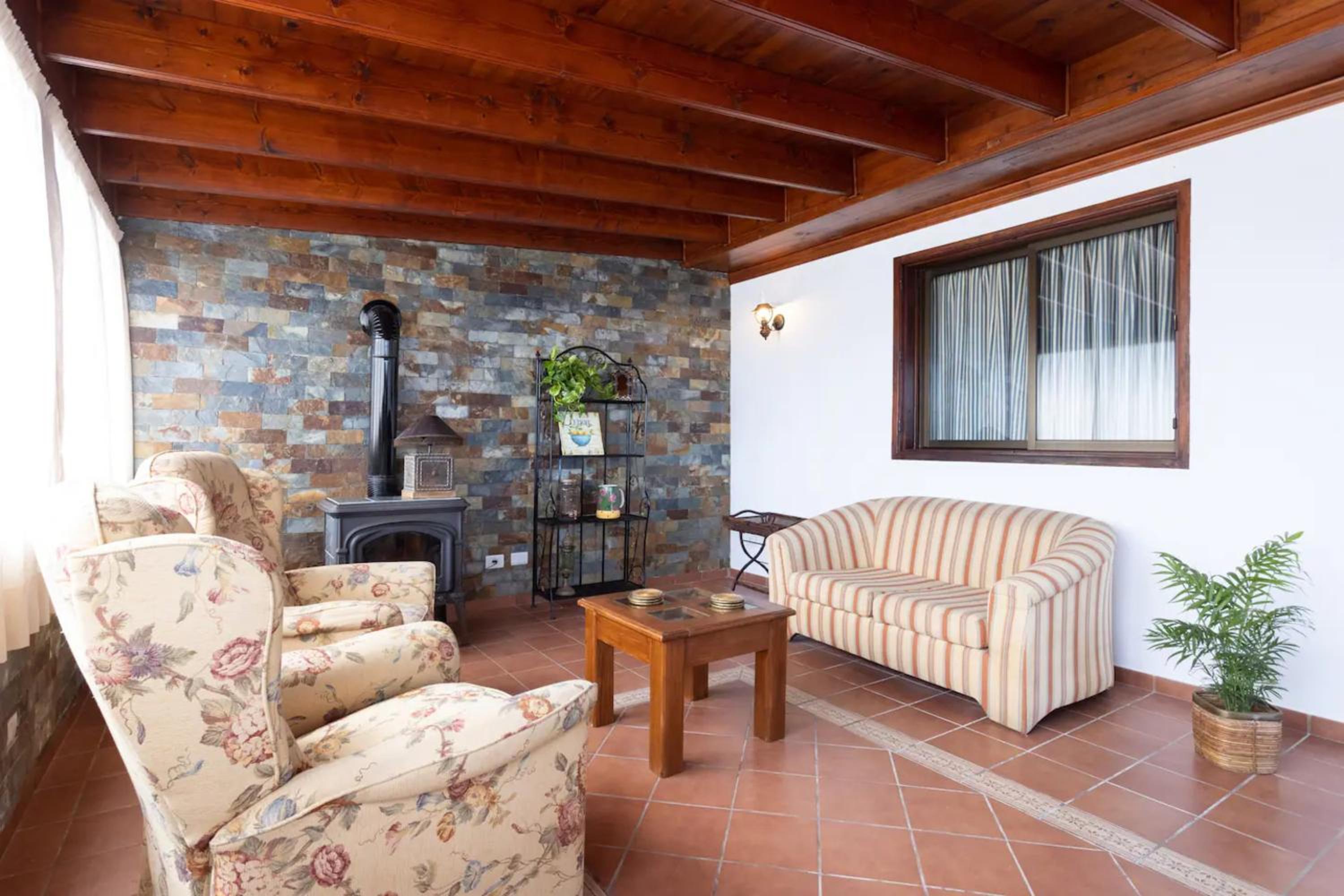 Casa de tres habitaciones