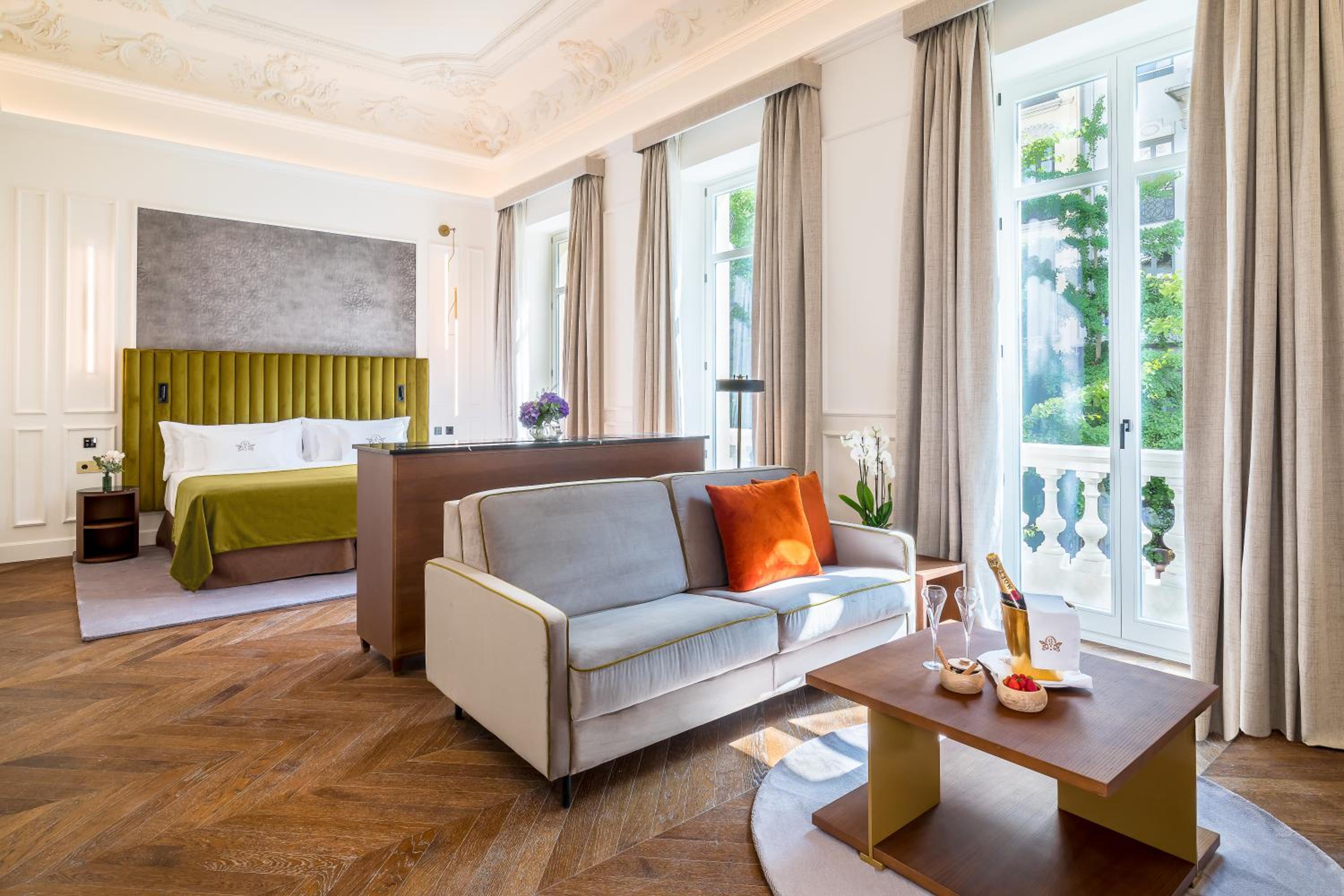 Junior Suite Alhambra (2 Adults + 2 Children) photo 3