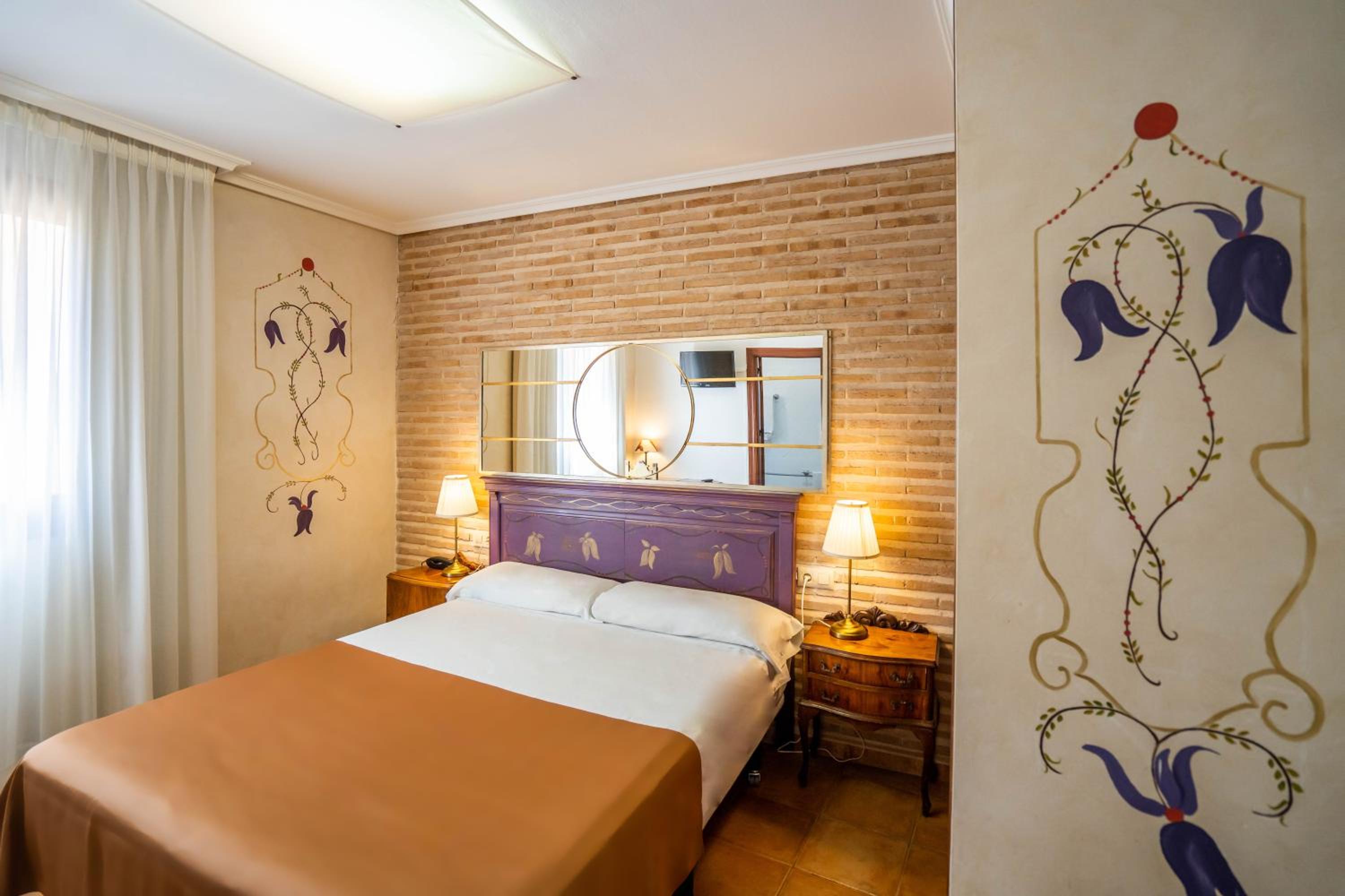 Double or Twin Room (1 Adult) - Photo 12