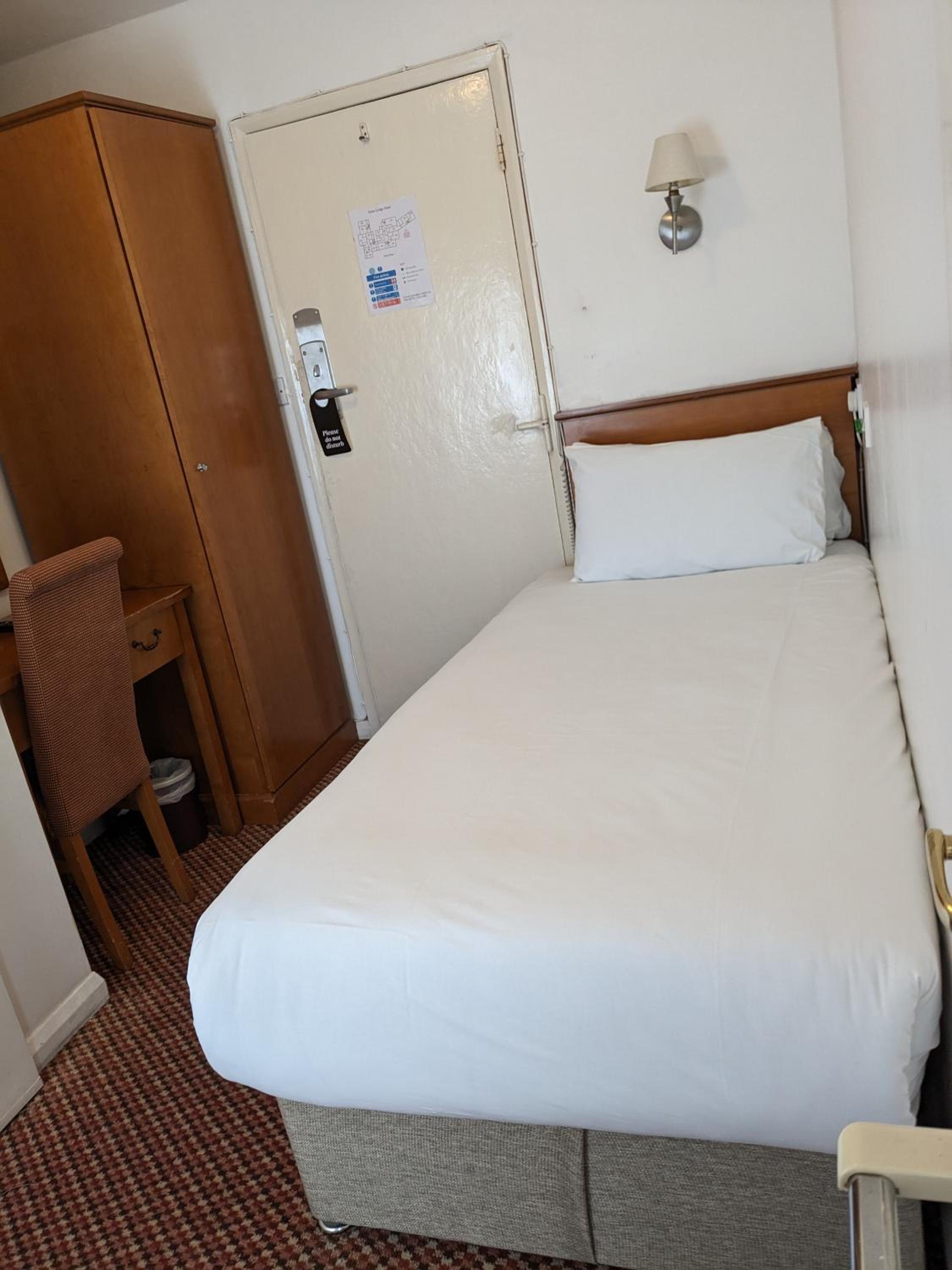 Budget Single Room