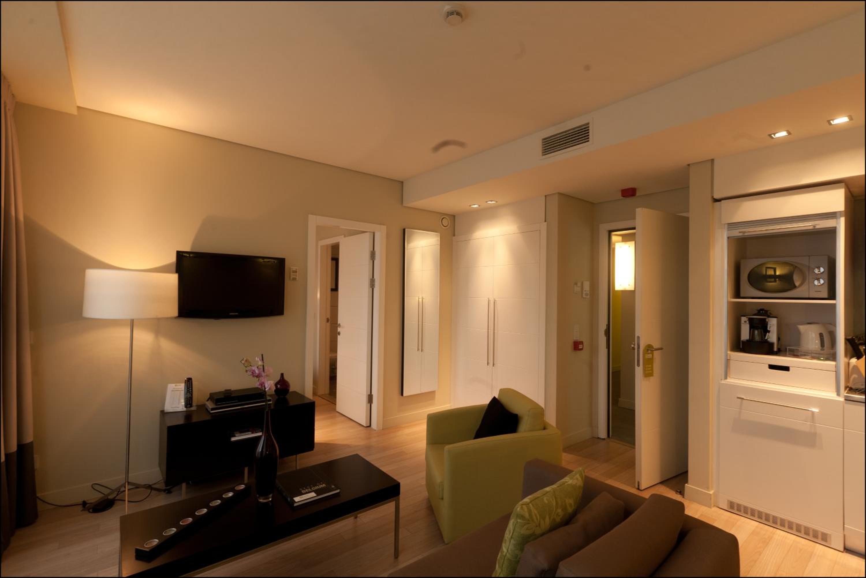 Apartment photo 1