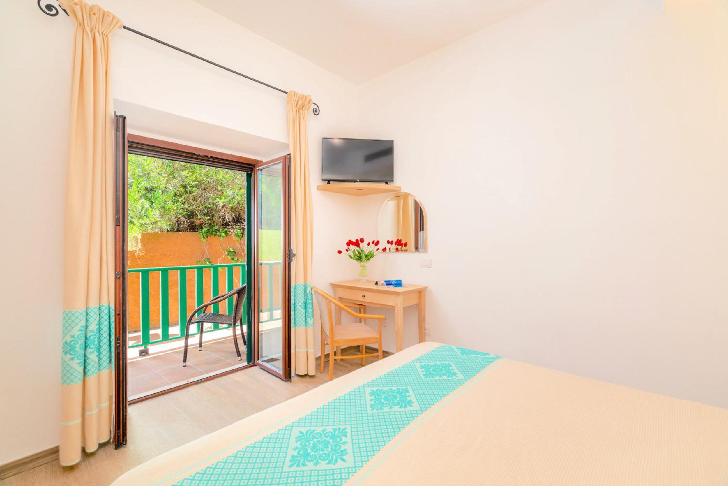Junior Suite with Garden View - Photo 8