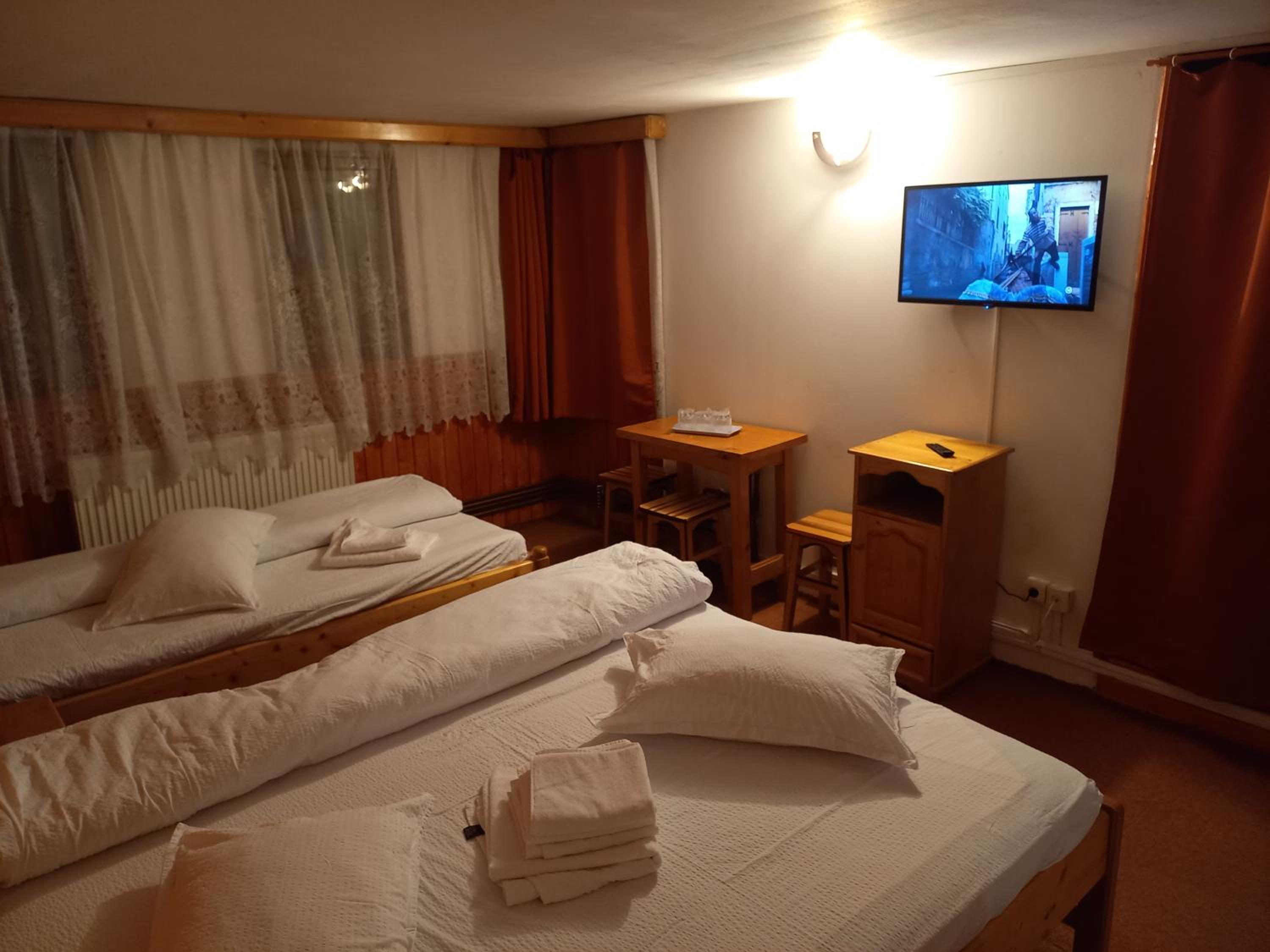 Standard Triple Room photo 3