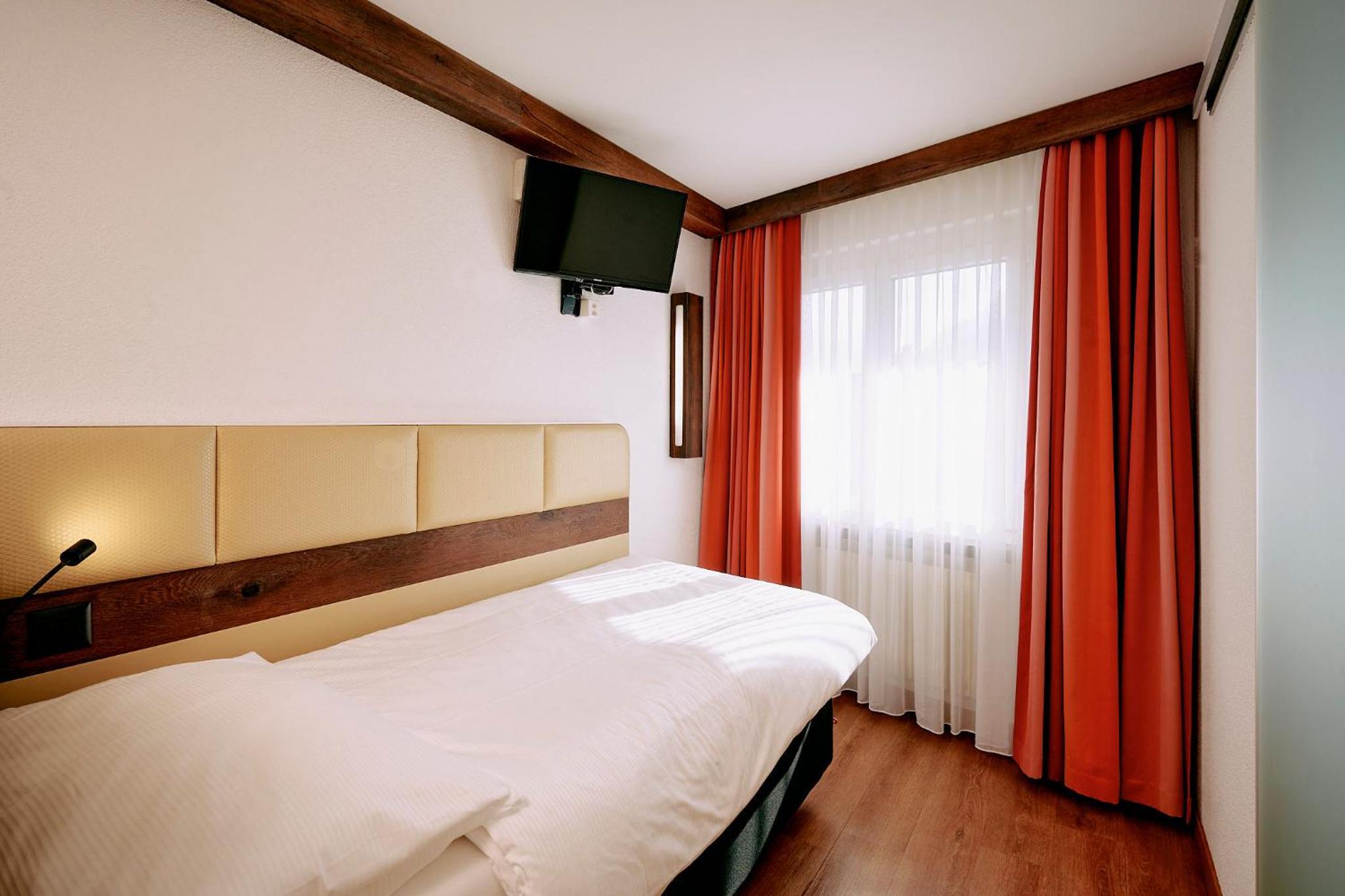 Budget Single Room photo 2