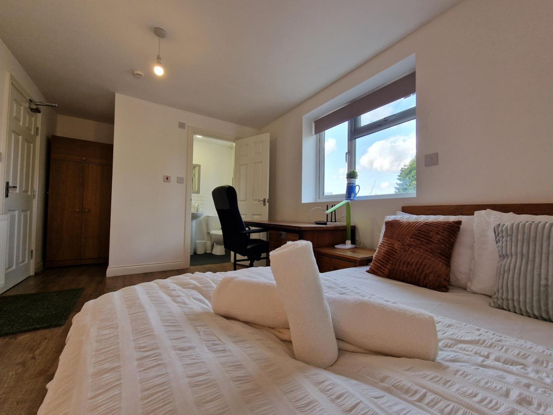 Two-Bedroom House photo 1