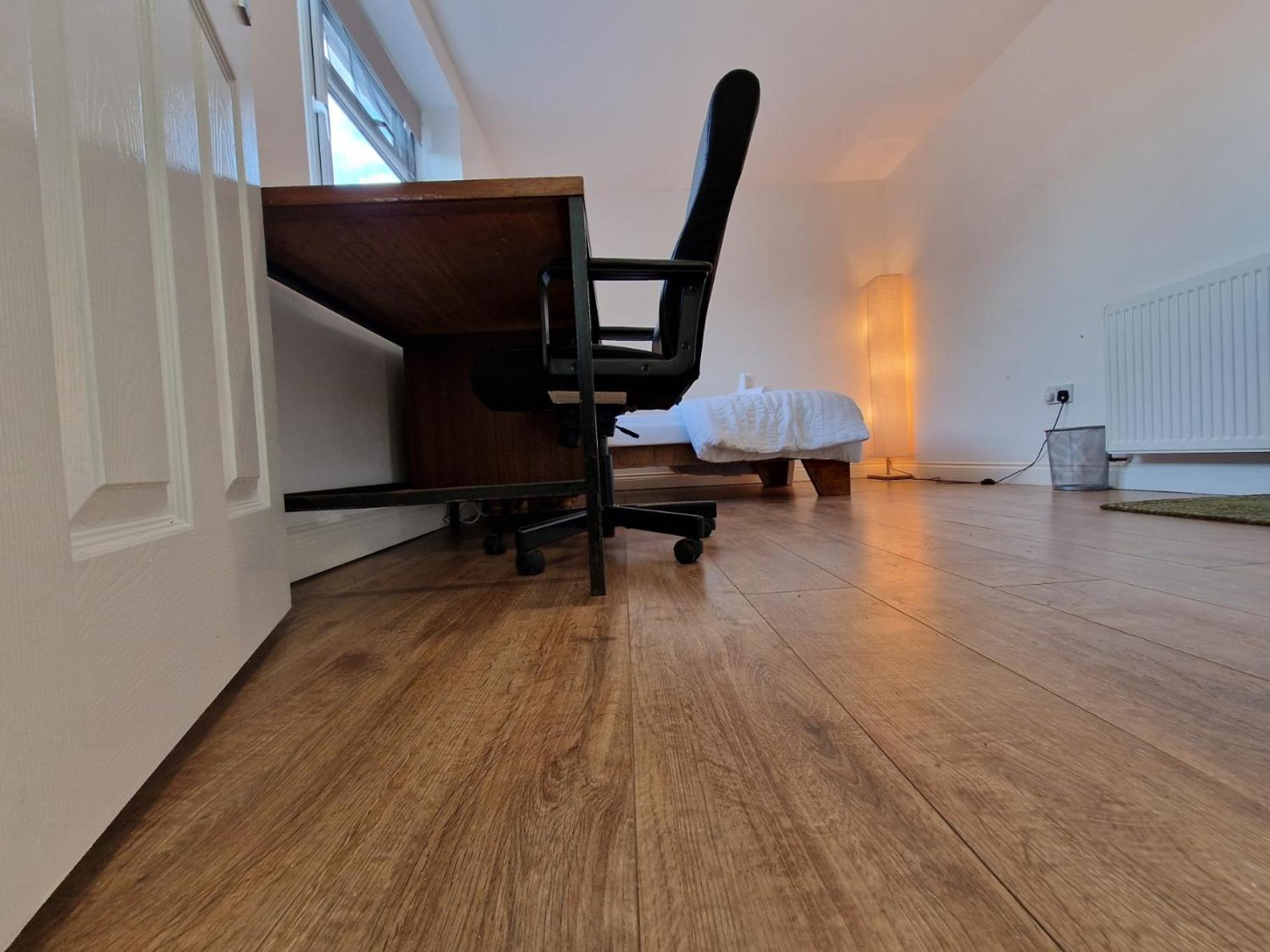 Two-Bedroom House photo 2