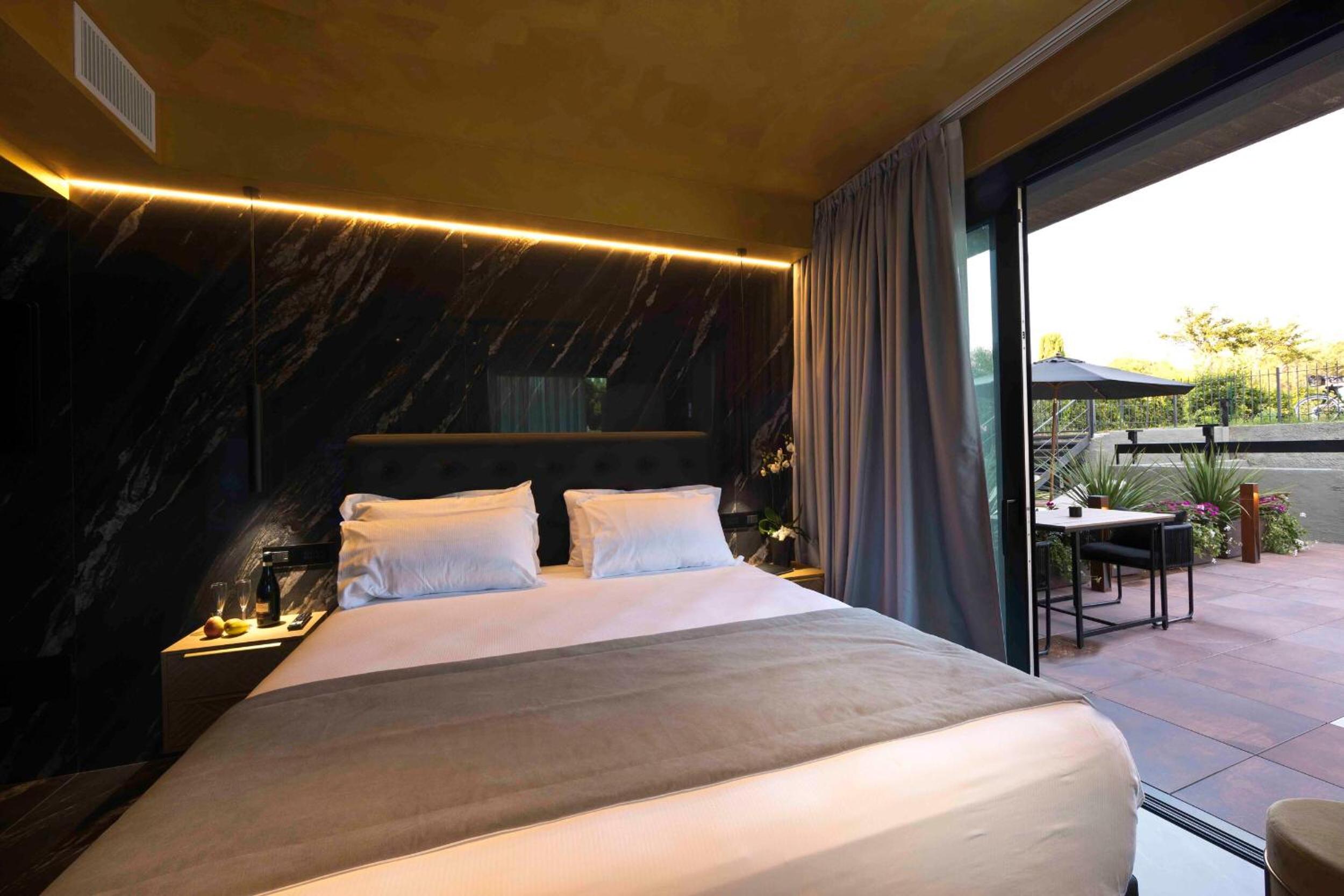 Superior Double Room - Photo 5