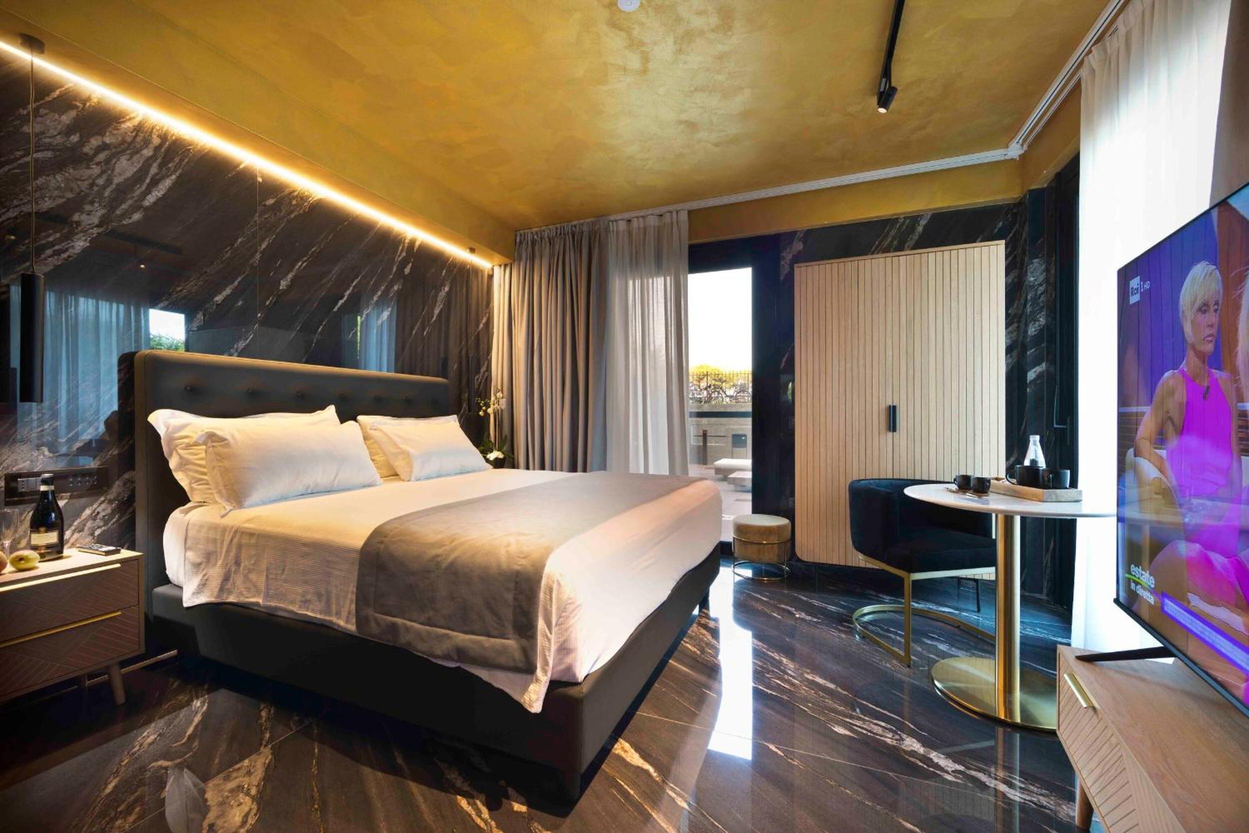 Superior Double Room - Photo 23