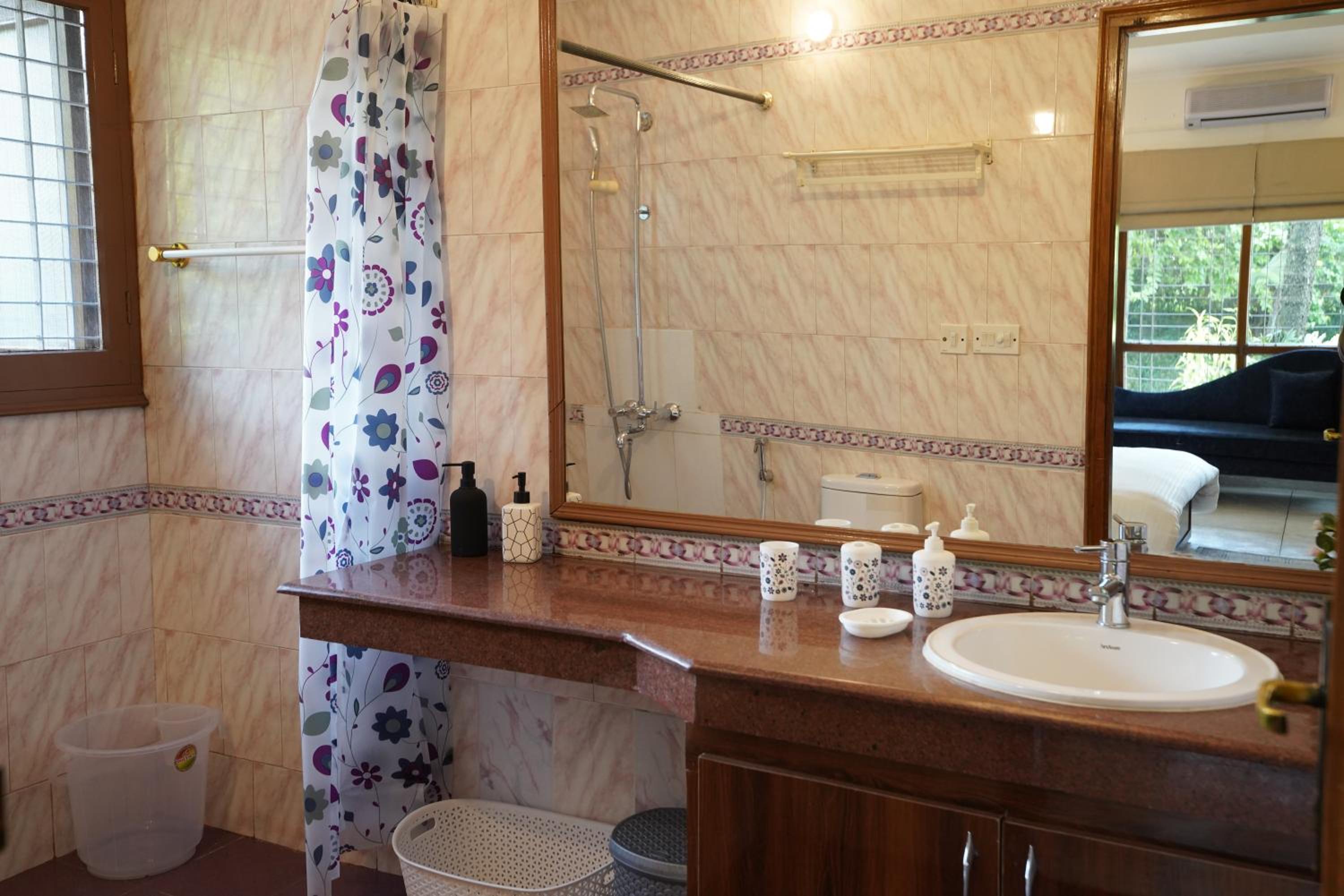Doon Garden Villa - Photo 18