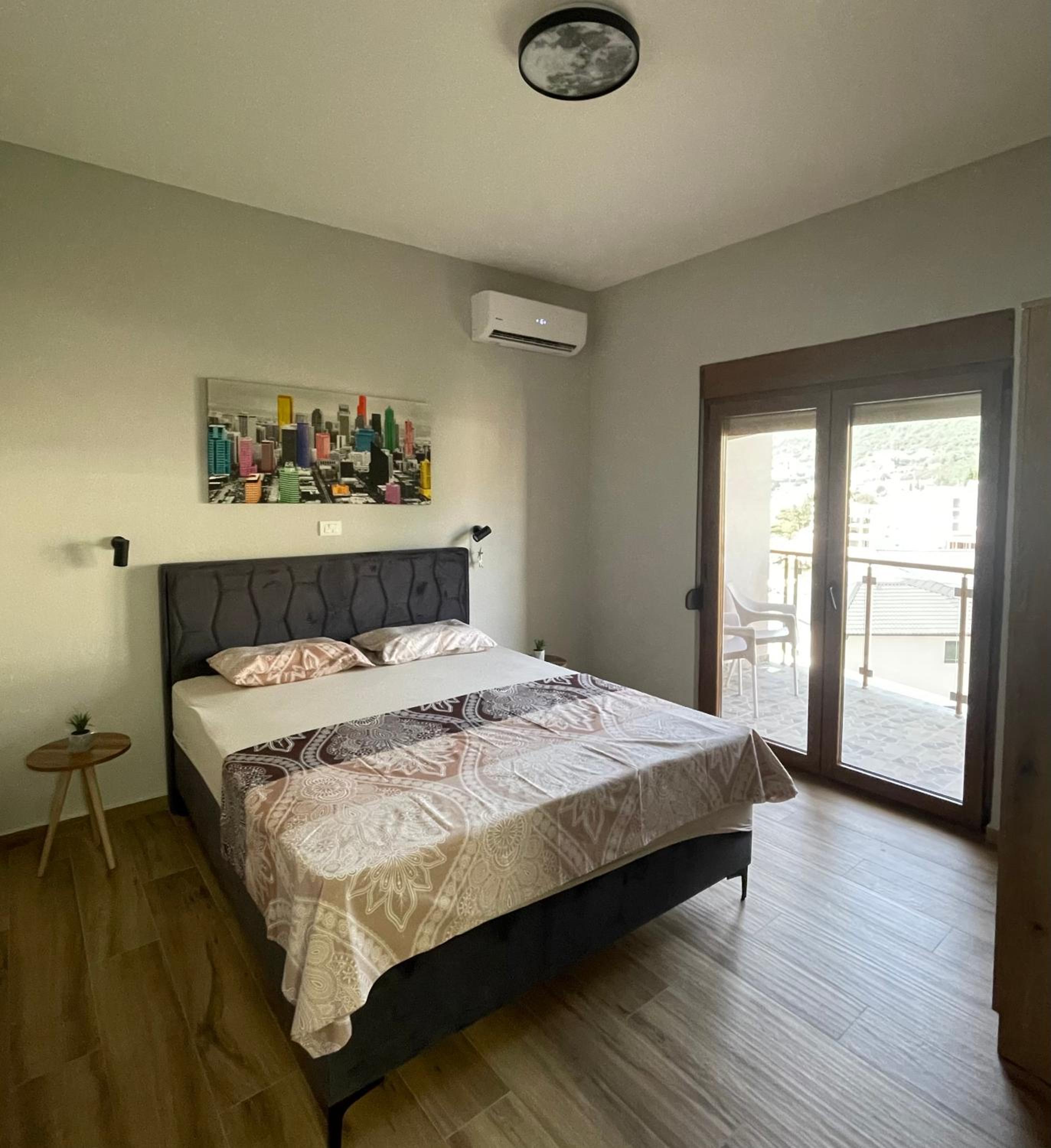 Apartment with Balcony - Photo 1
