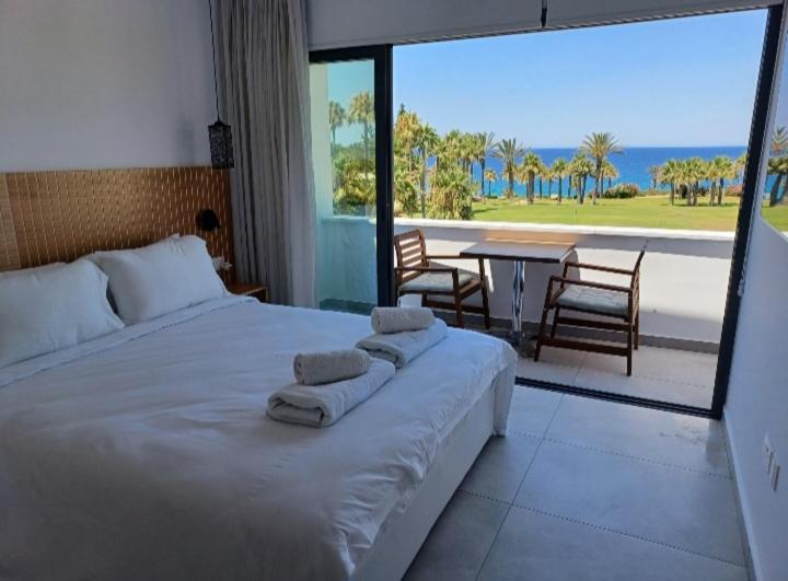 Studio with Sea View