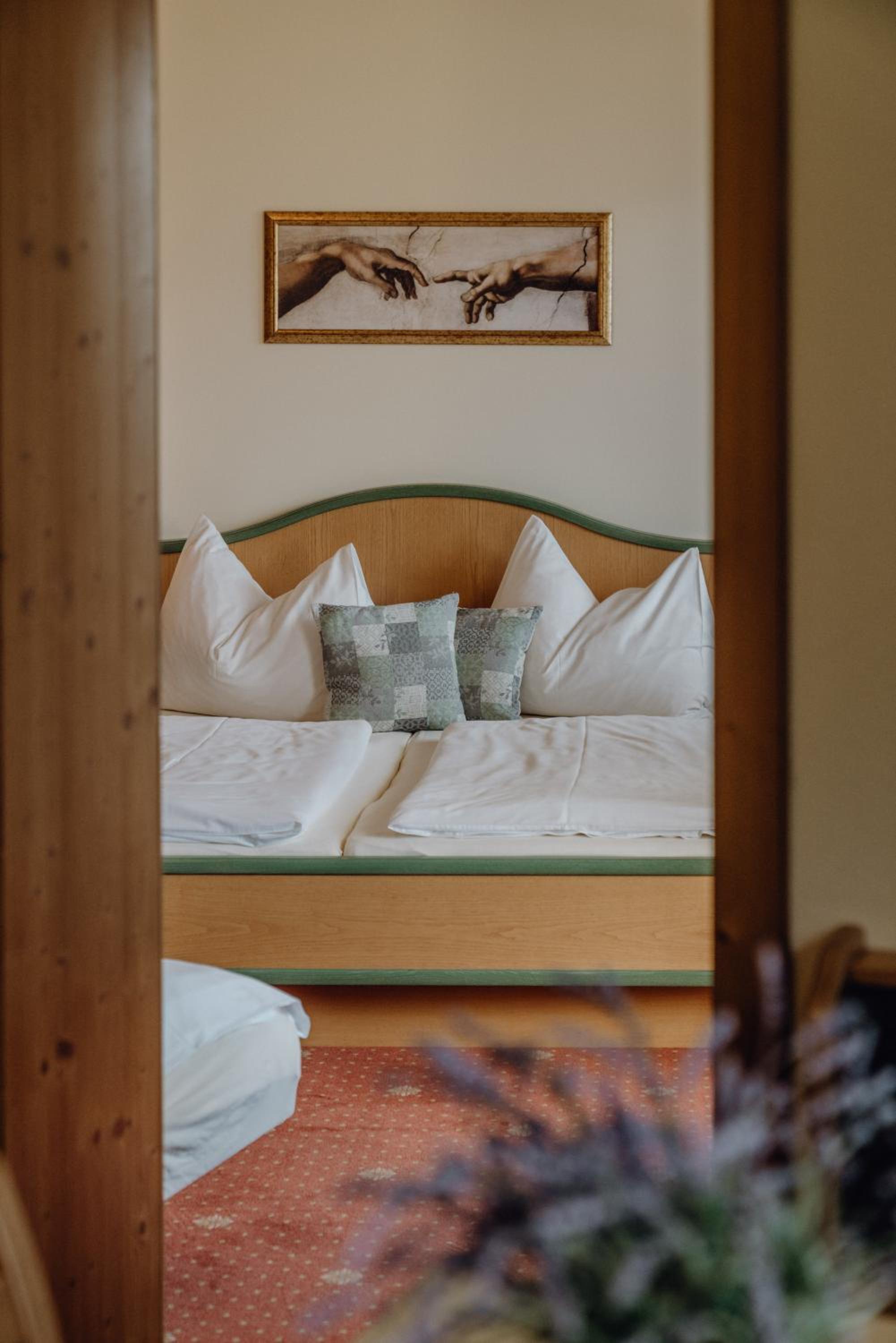 One-Bedroom Apartment with Balcony photo 1