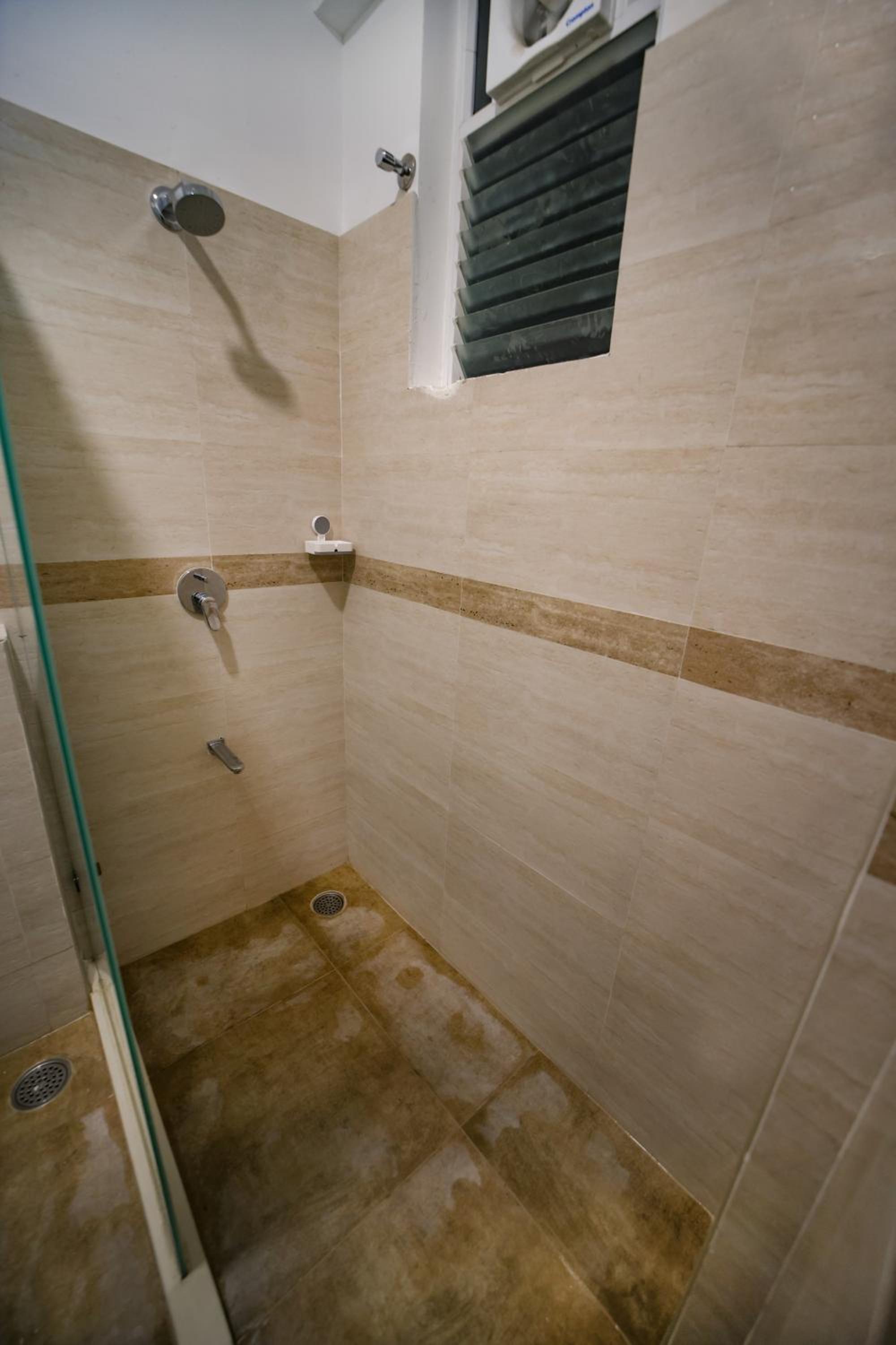 Standard Double Room - Photo 3
