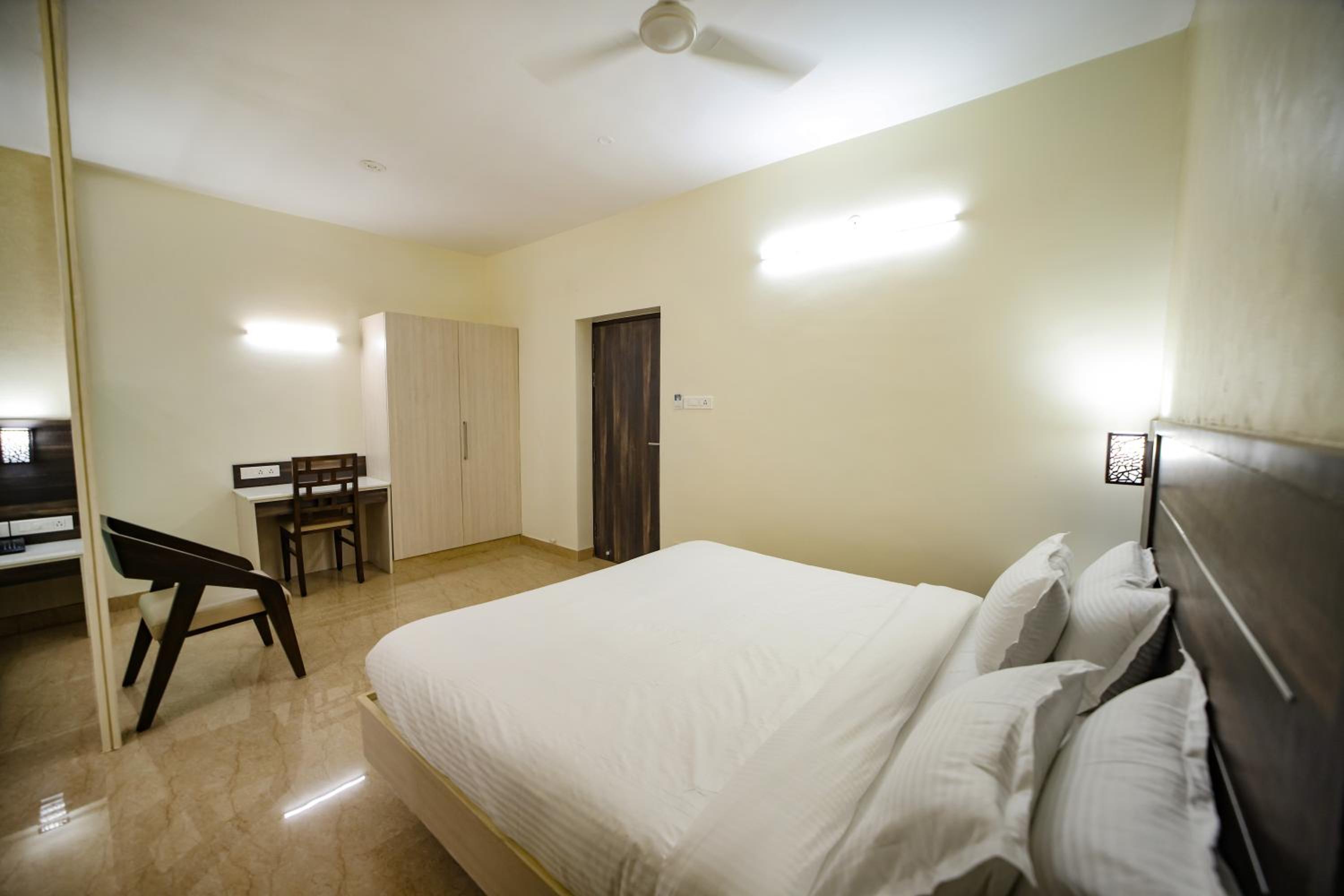 Family Suite - Photo 7