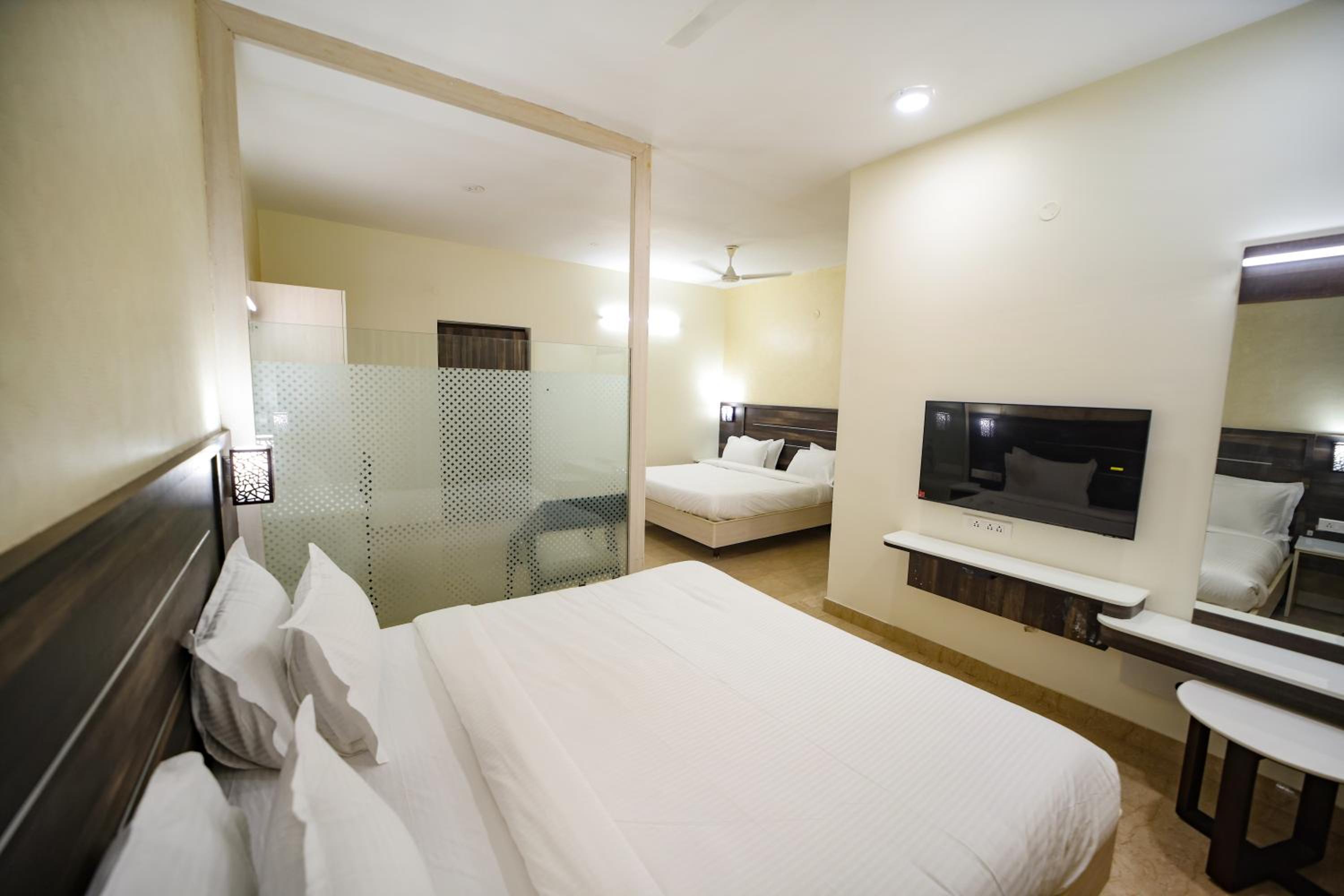 Family Suite - Photo 1