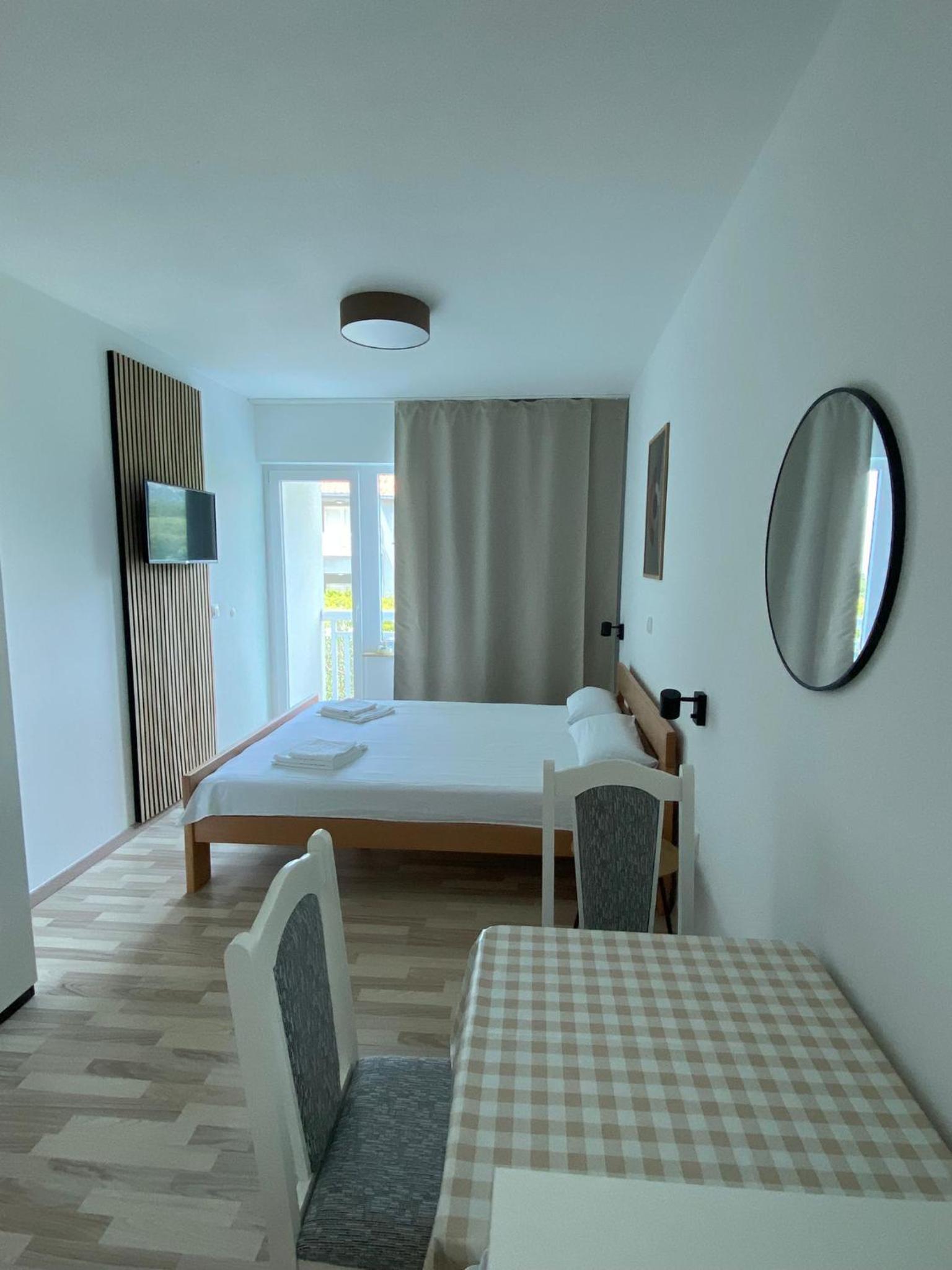 Studio Apartment with Sea View photo 1