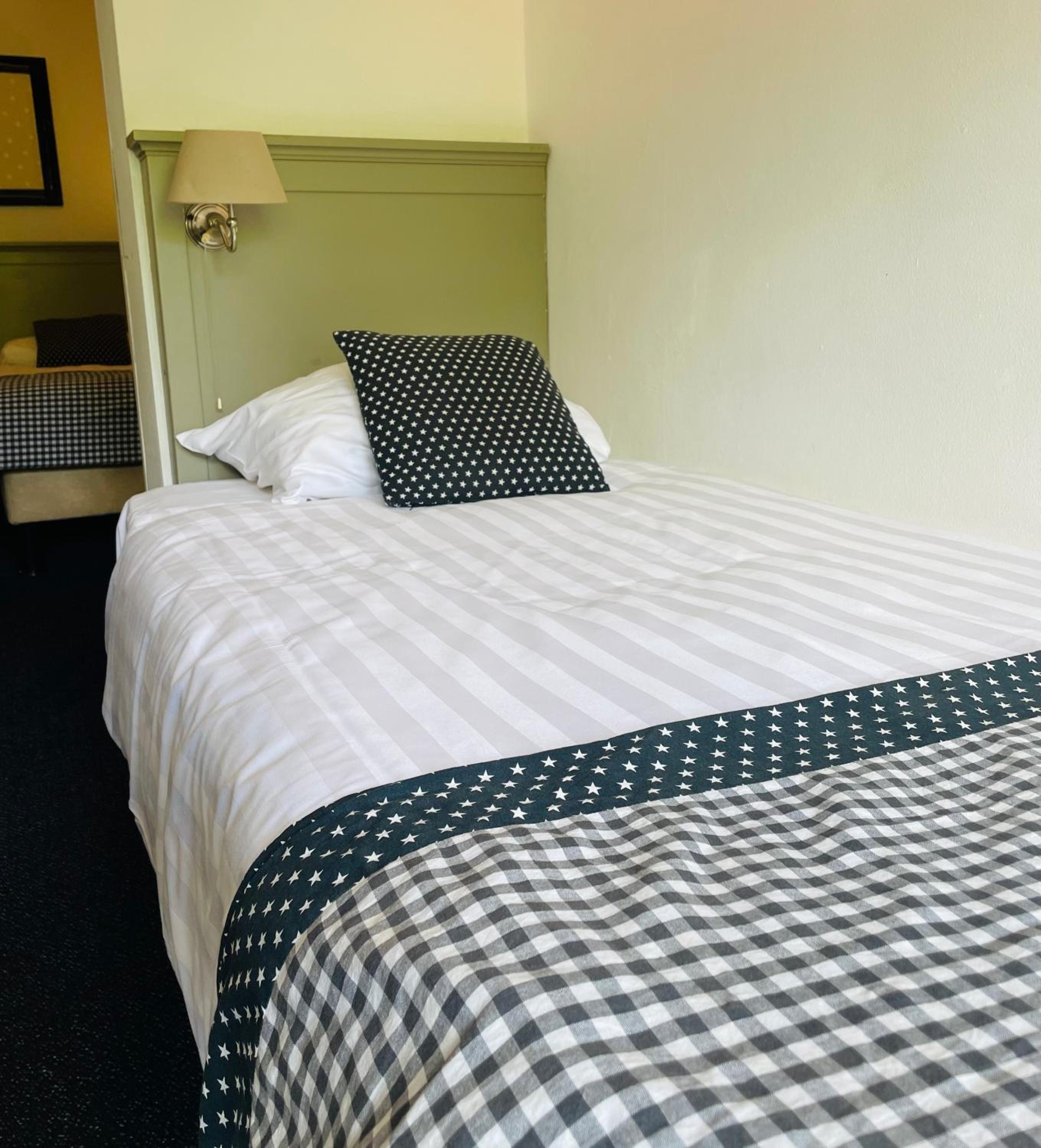 Standard Triple Room photo 2