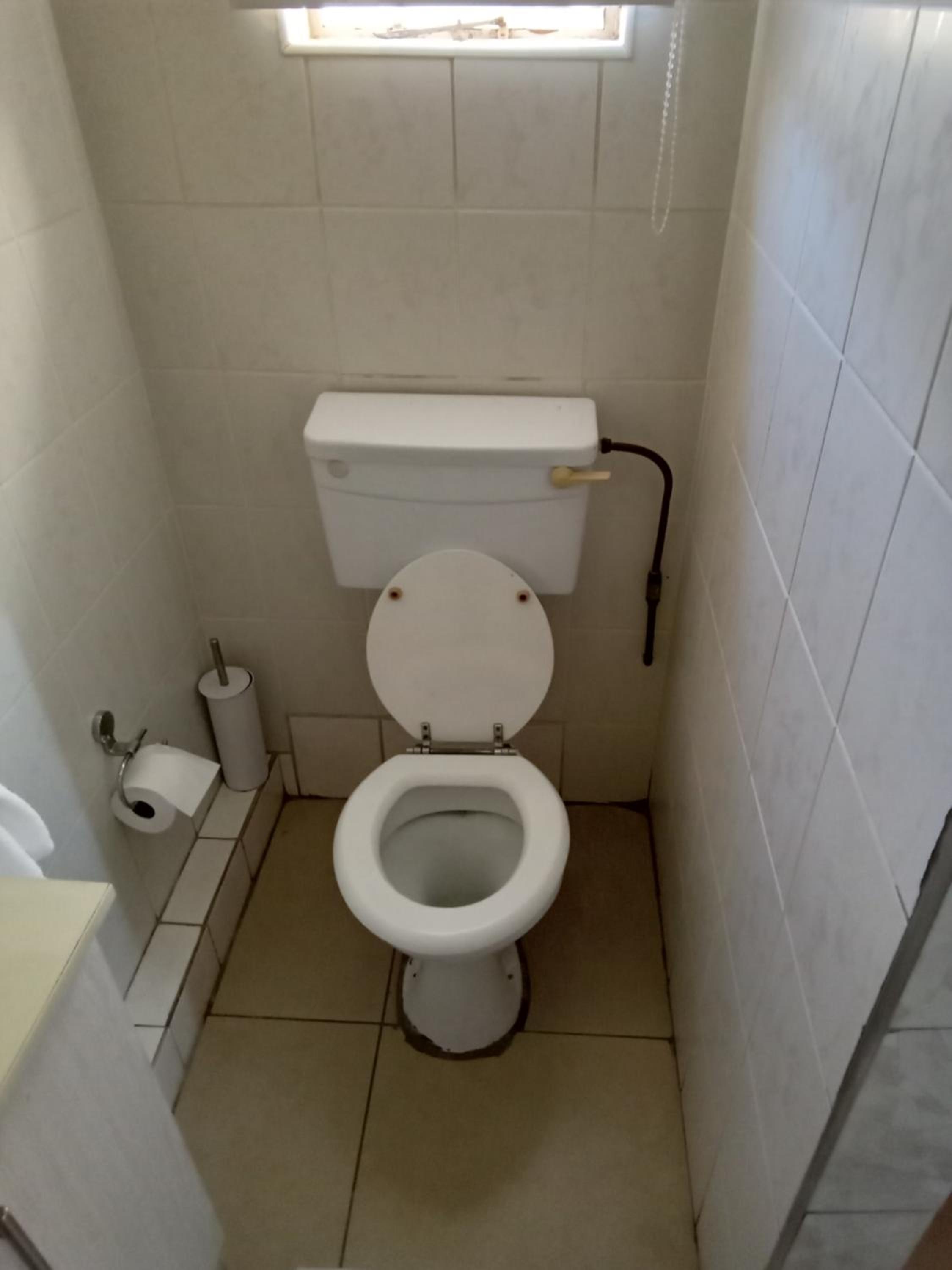 Deluxe Double Room with Shower - Photo 6