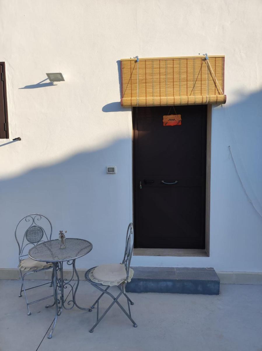 Double Room - Photo 15