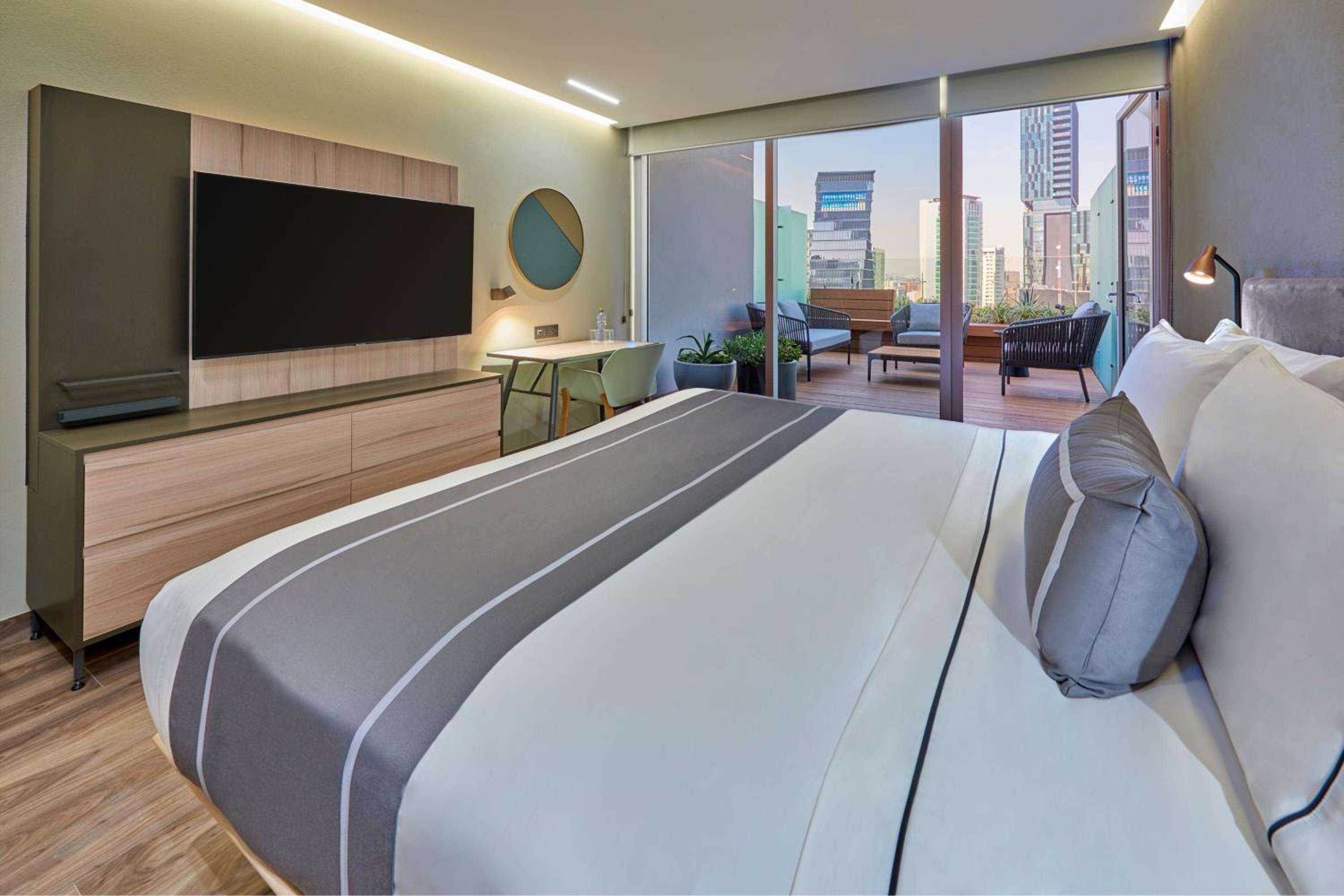 King Room with Terrace - Photo 1
