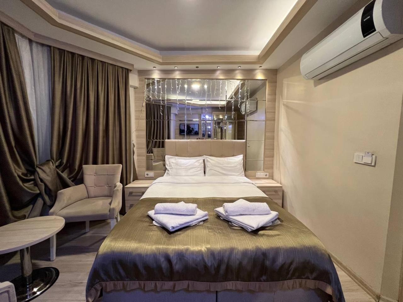 Deluxe Double Room With Shower photo 3