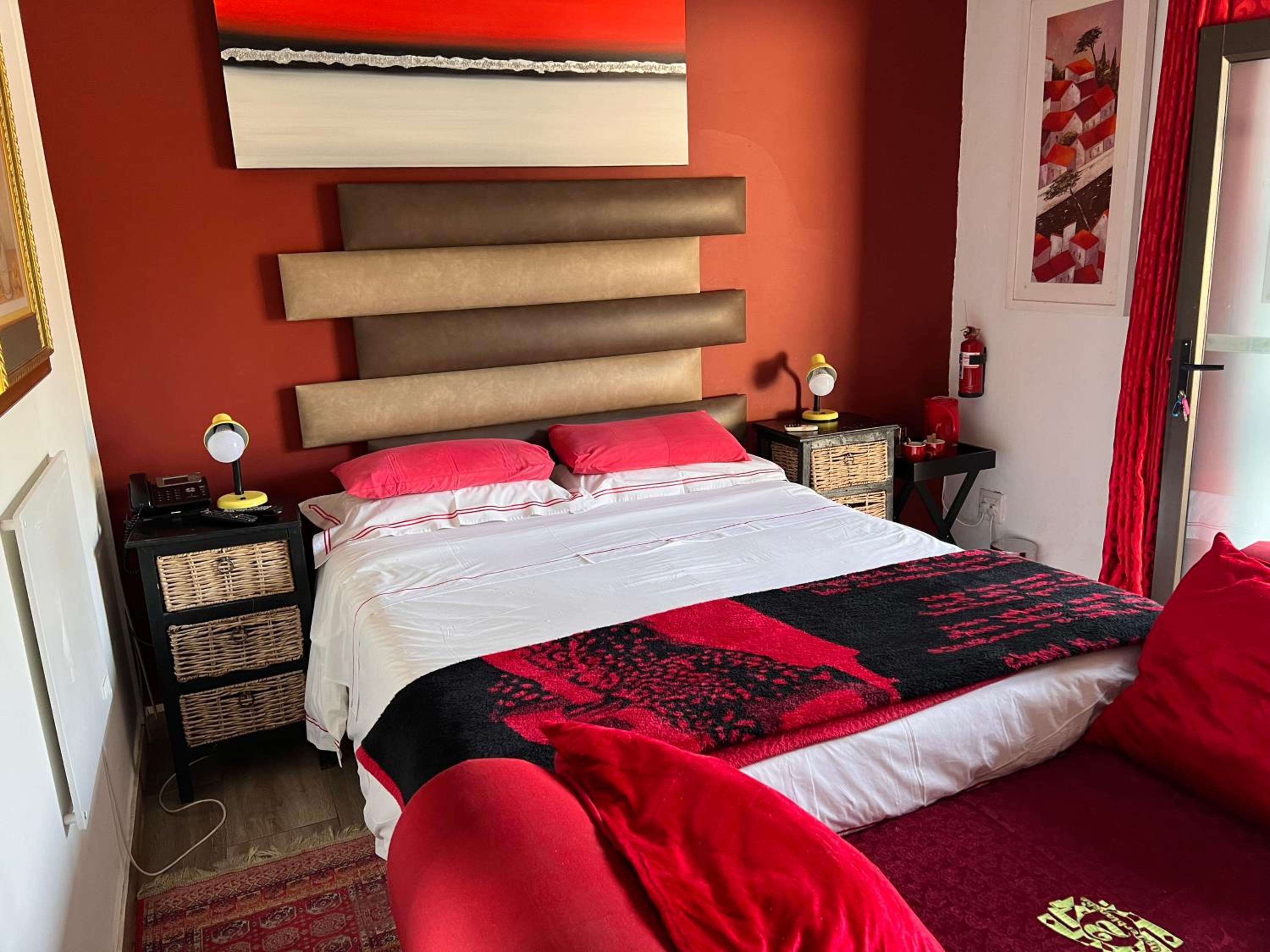 Double Room with Private Bathroom photo 2