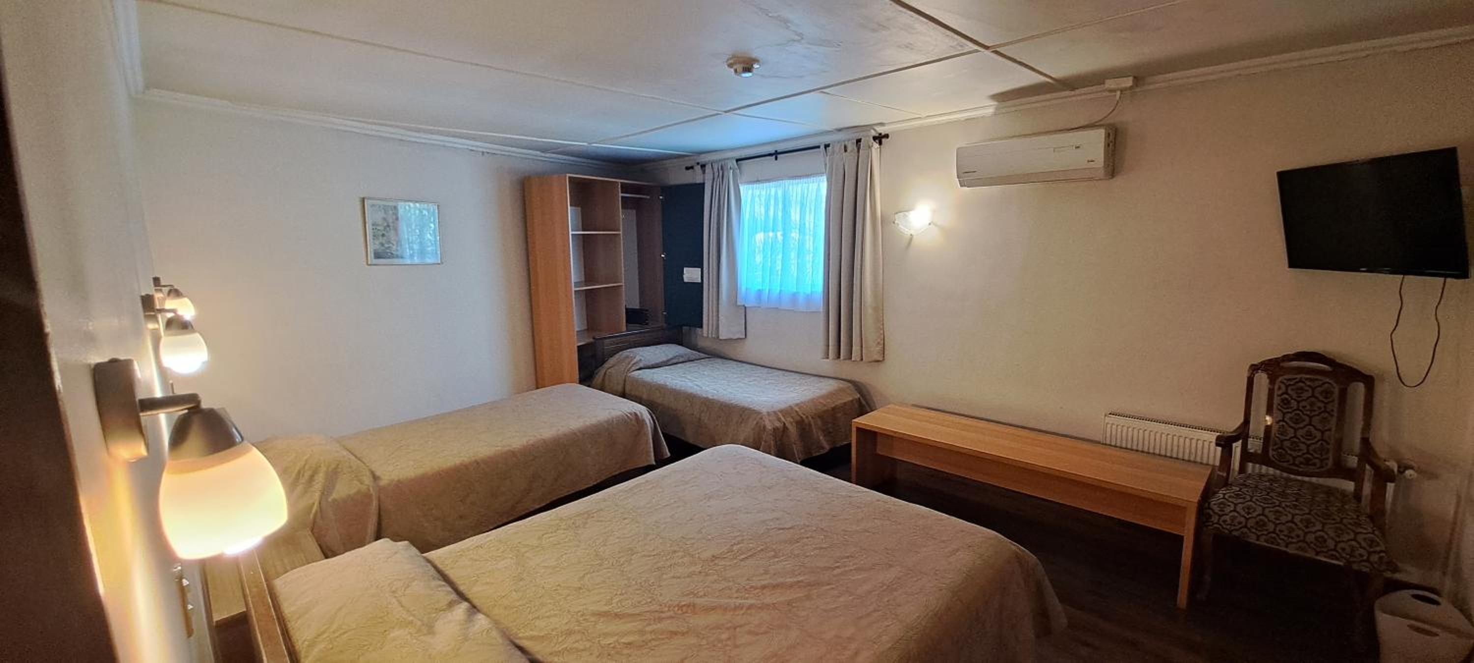 Classic Quadruple Room photo 3