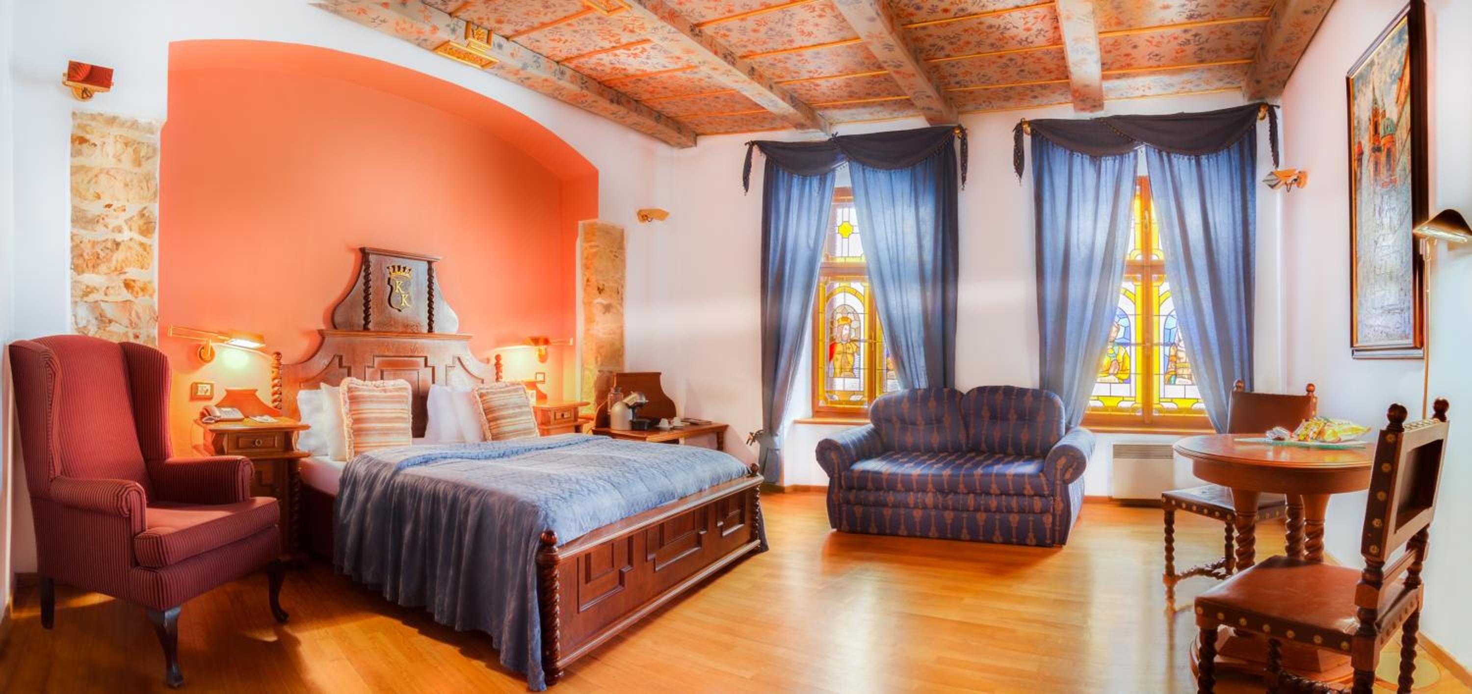 Deluxe Double or Twin Room