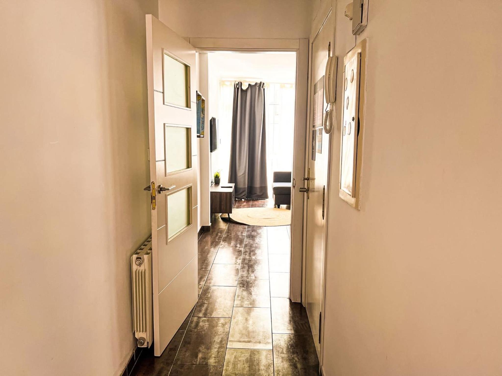 Penthouse Apartment - Photo 2