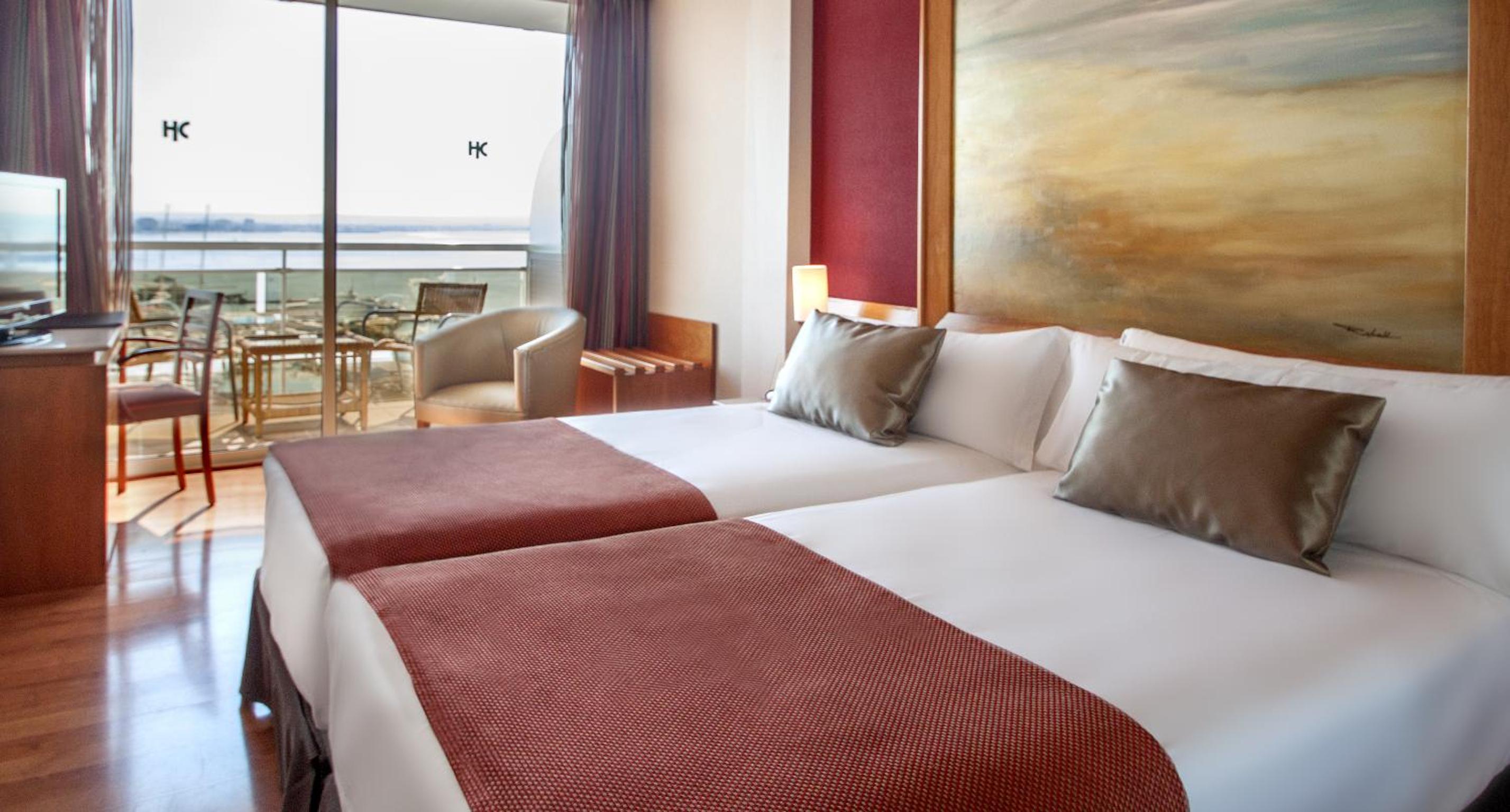 Double or Twin Room with Sea View - Photo 2