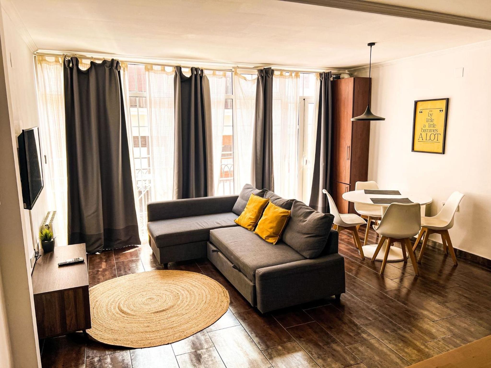 Penthouse Apartment - Photo 8