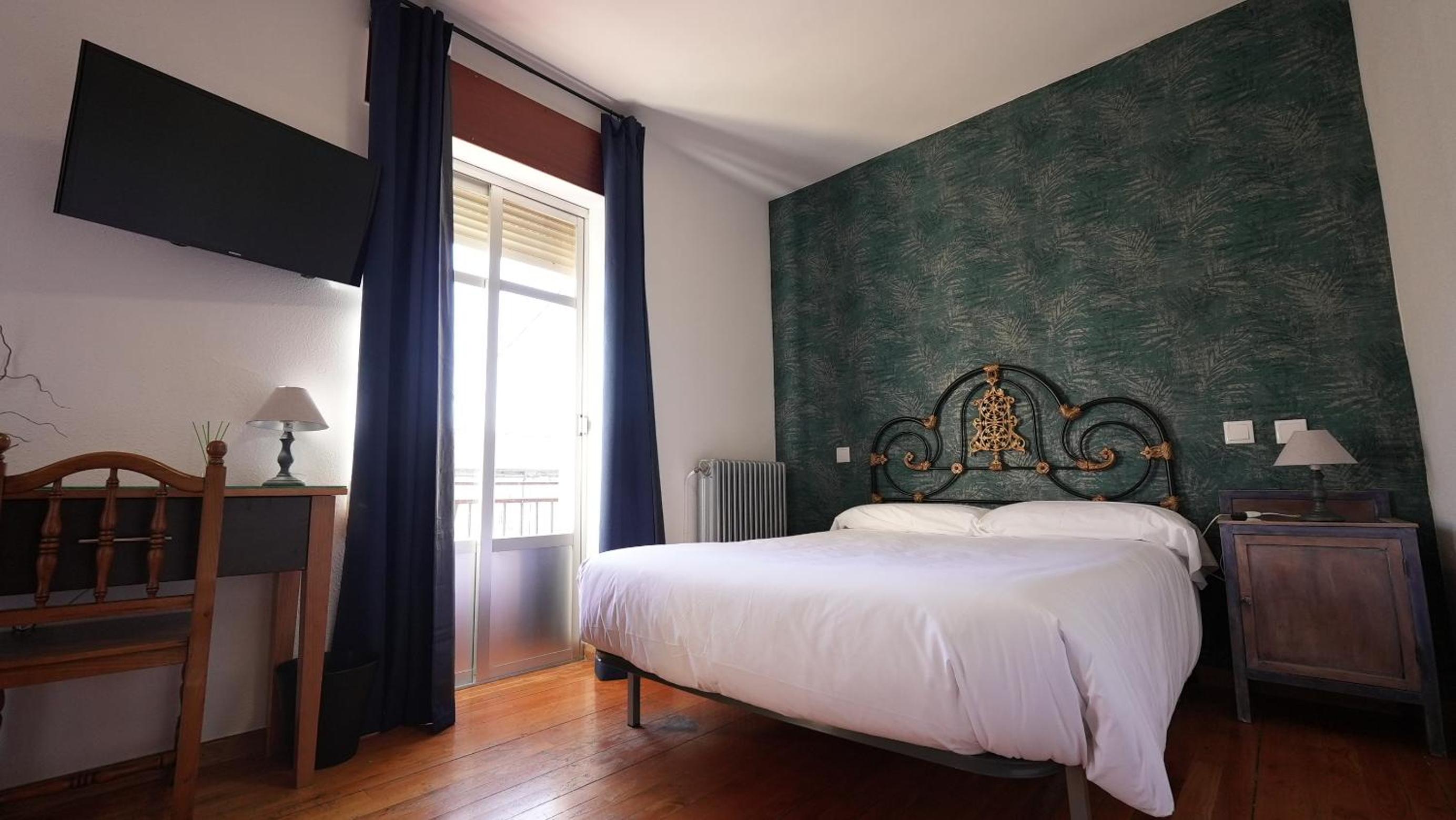 Standard Double Room photo 2